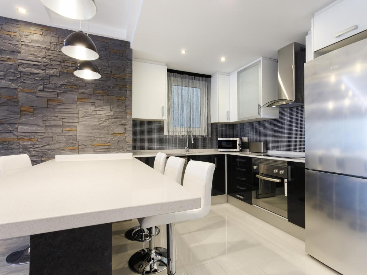 Beautiful In The Center Equipped For 7 Apartamento
