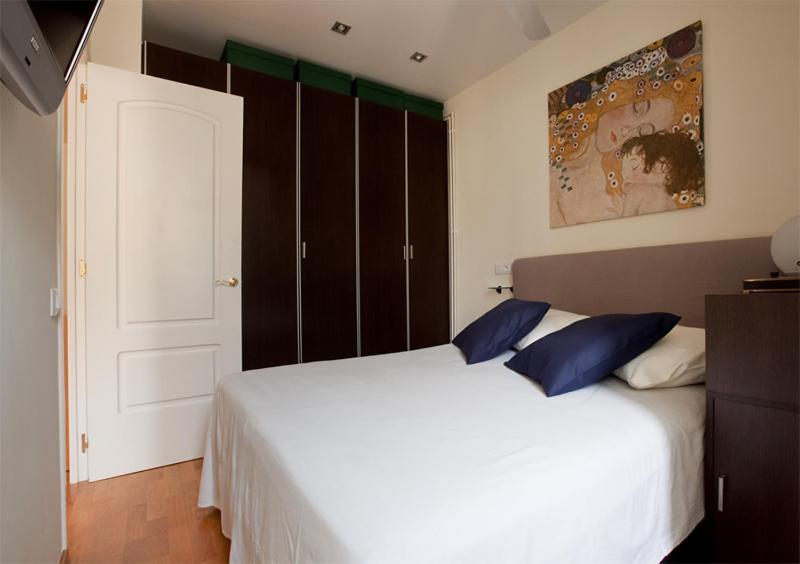 Rentbcn Gracia Jardinets Apartment *