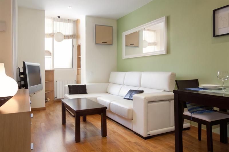 Rentbcn Gracia Jardinets Apartment Barcelona