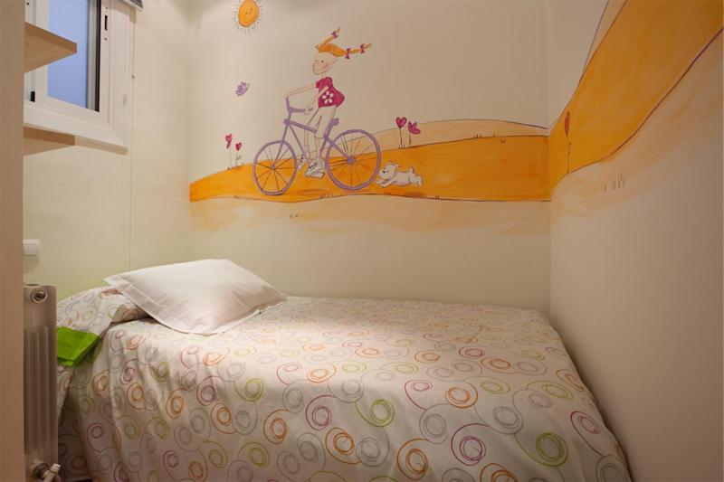 Rentbcn Gracia Jardinets Apartment