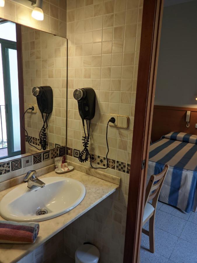 Coral Guest house 2*