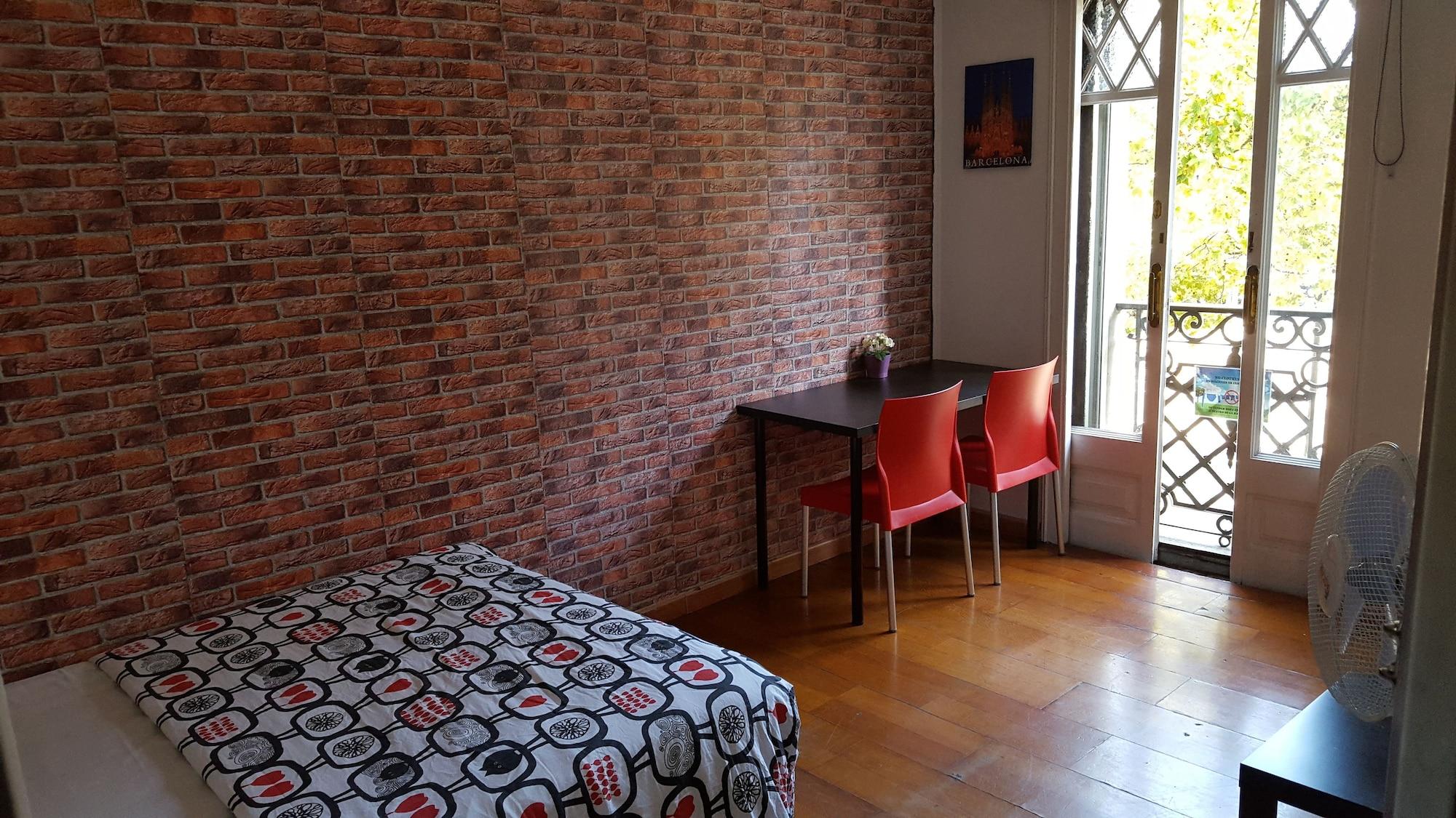 Diagonal House