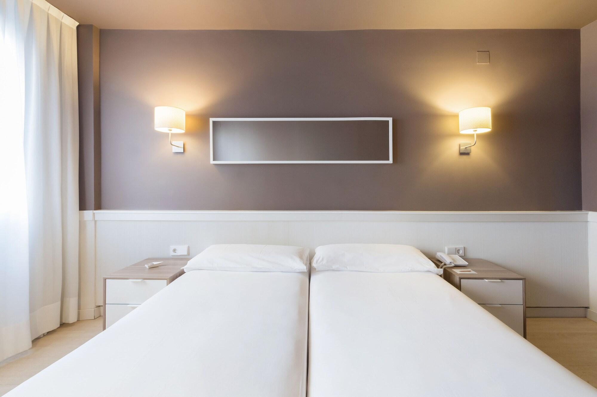 Paral-lel Hotel 2*