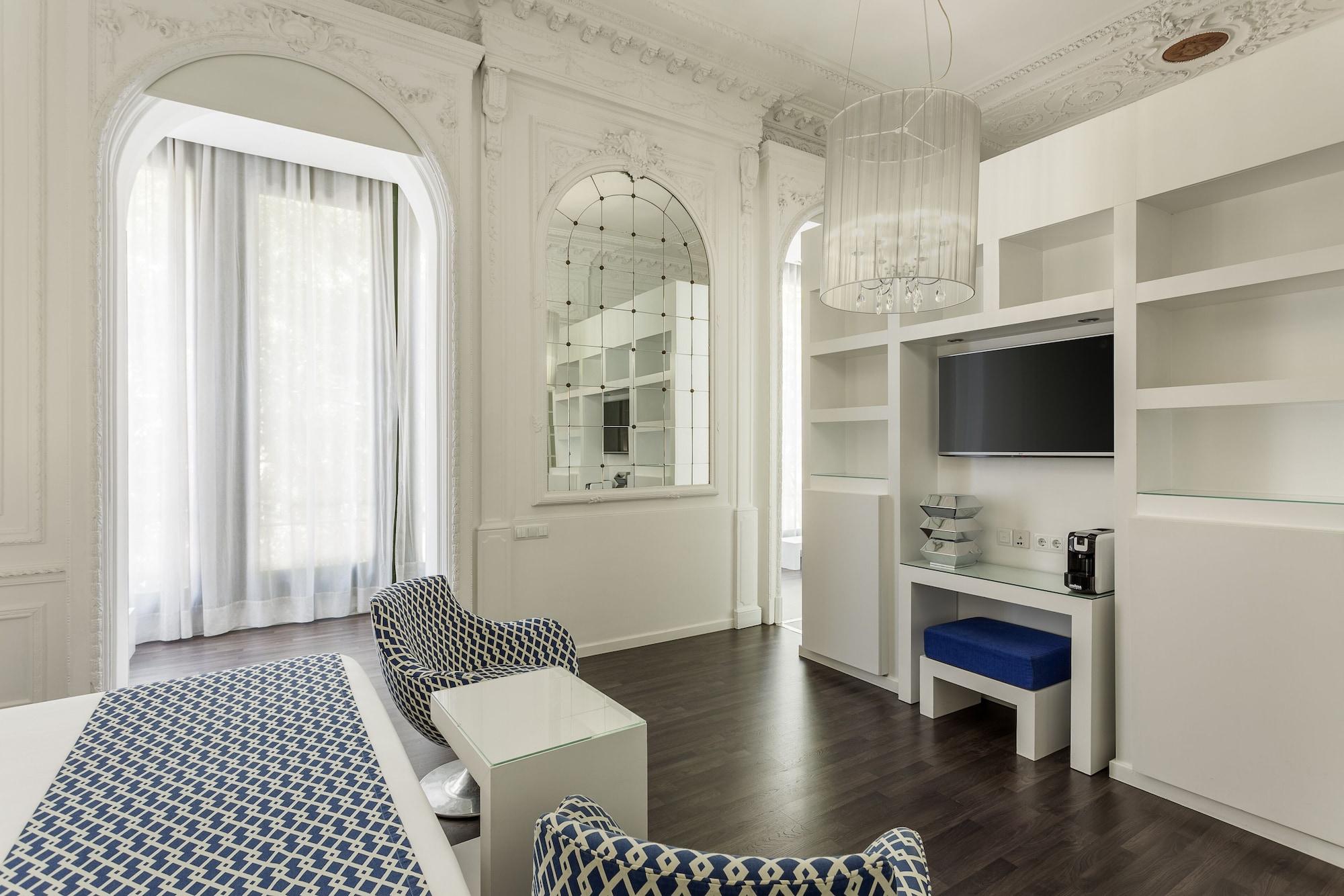 Mate Carla Hotel 4*