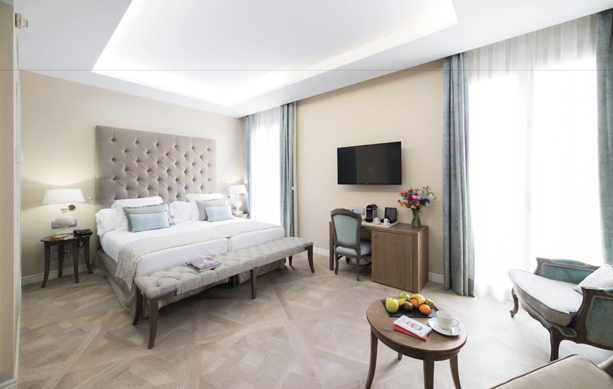Hotel Lamaro