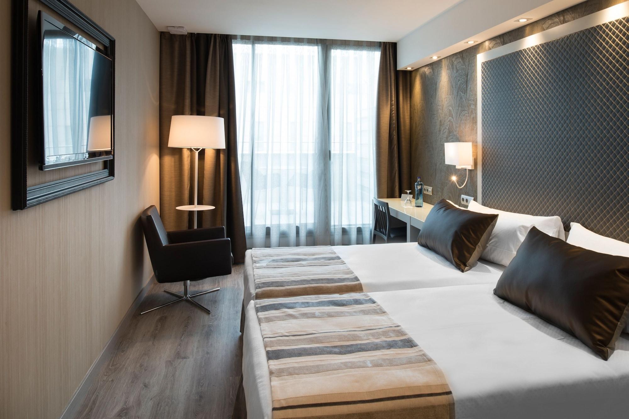 Hotel Catalonia Square 4* Sup