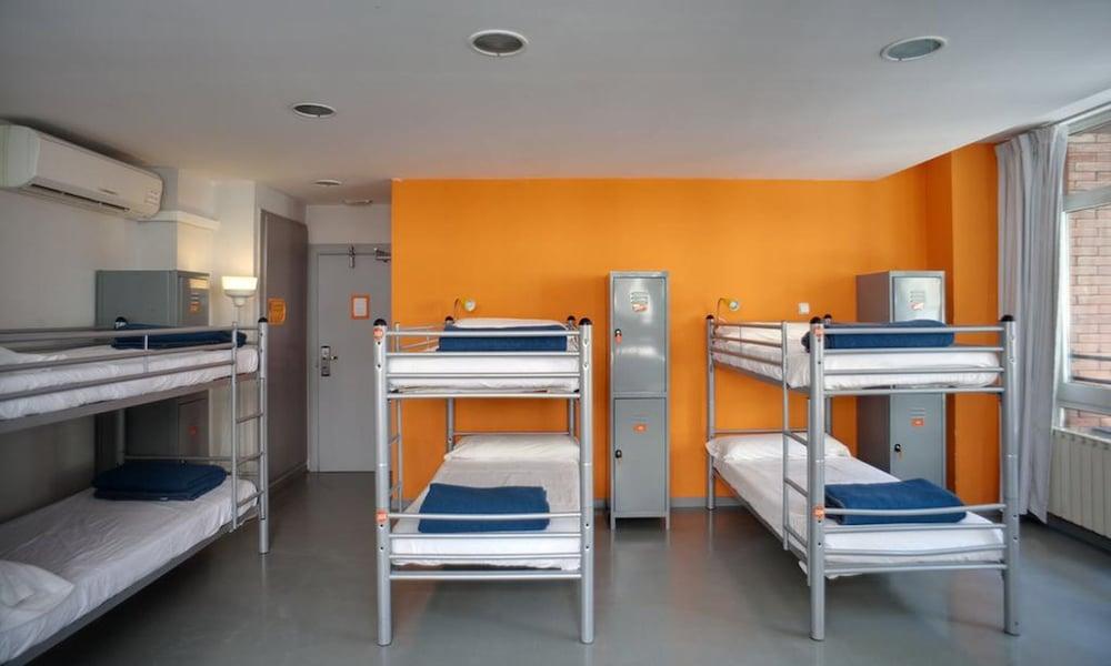 Alberguinn Hostal Barcelona