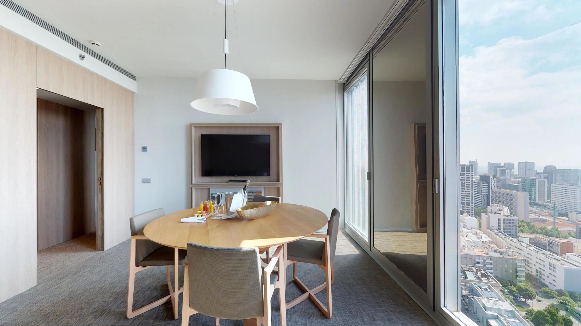 The Level At Melia Sky 5*