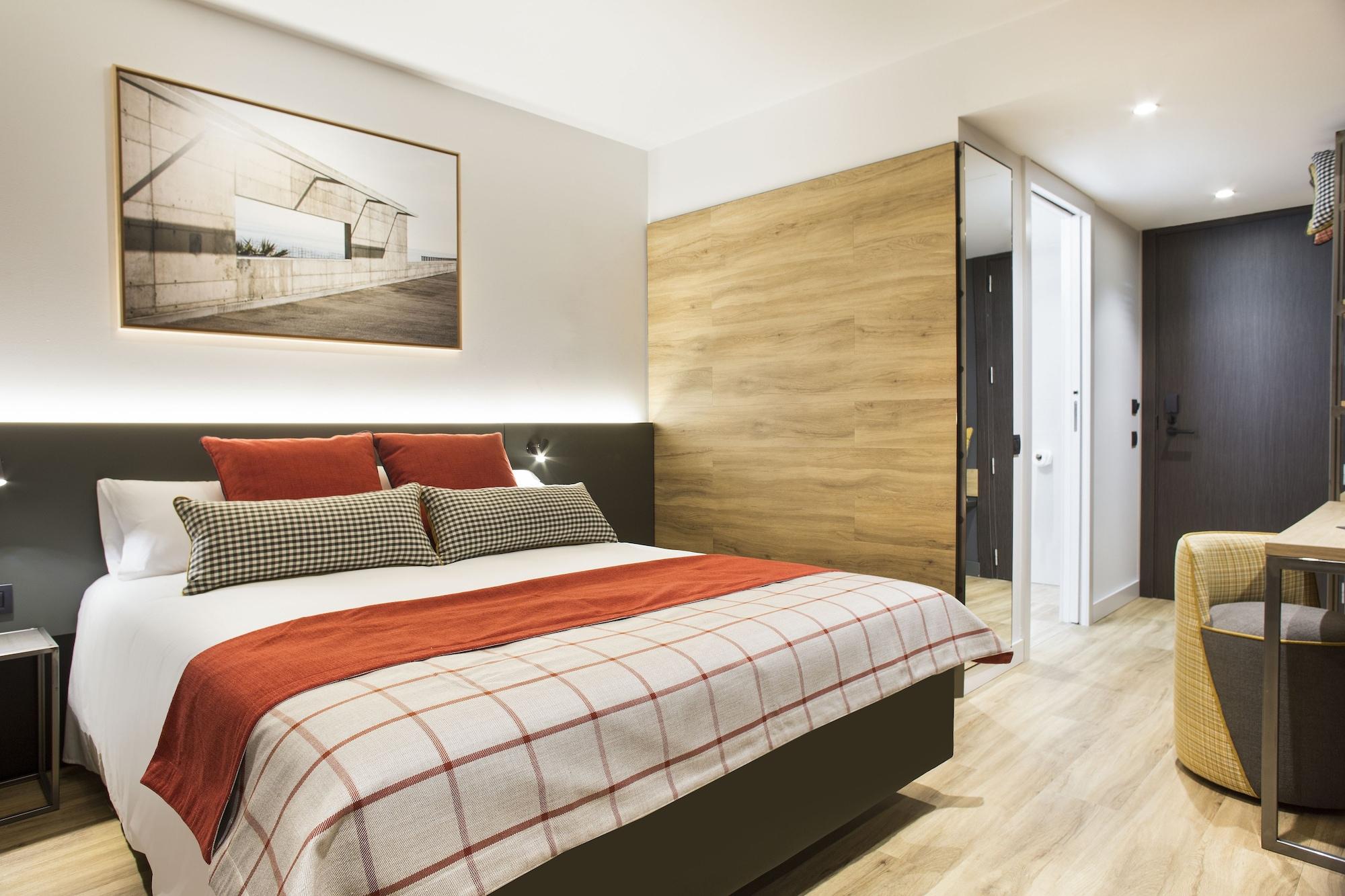 Hotel Acta Voraport 3*