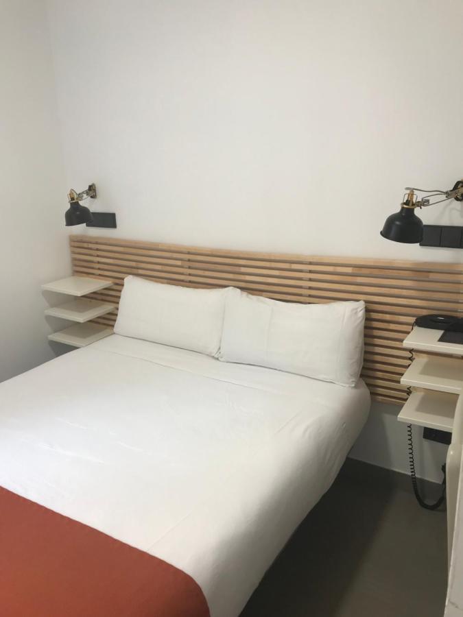 Hostal La Terrassa Guest house