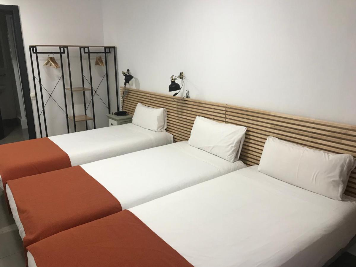 Hostal La Terrassa Guest house