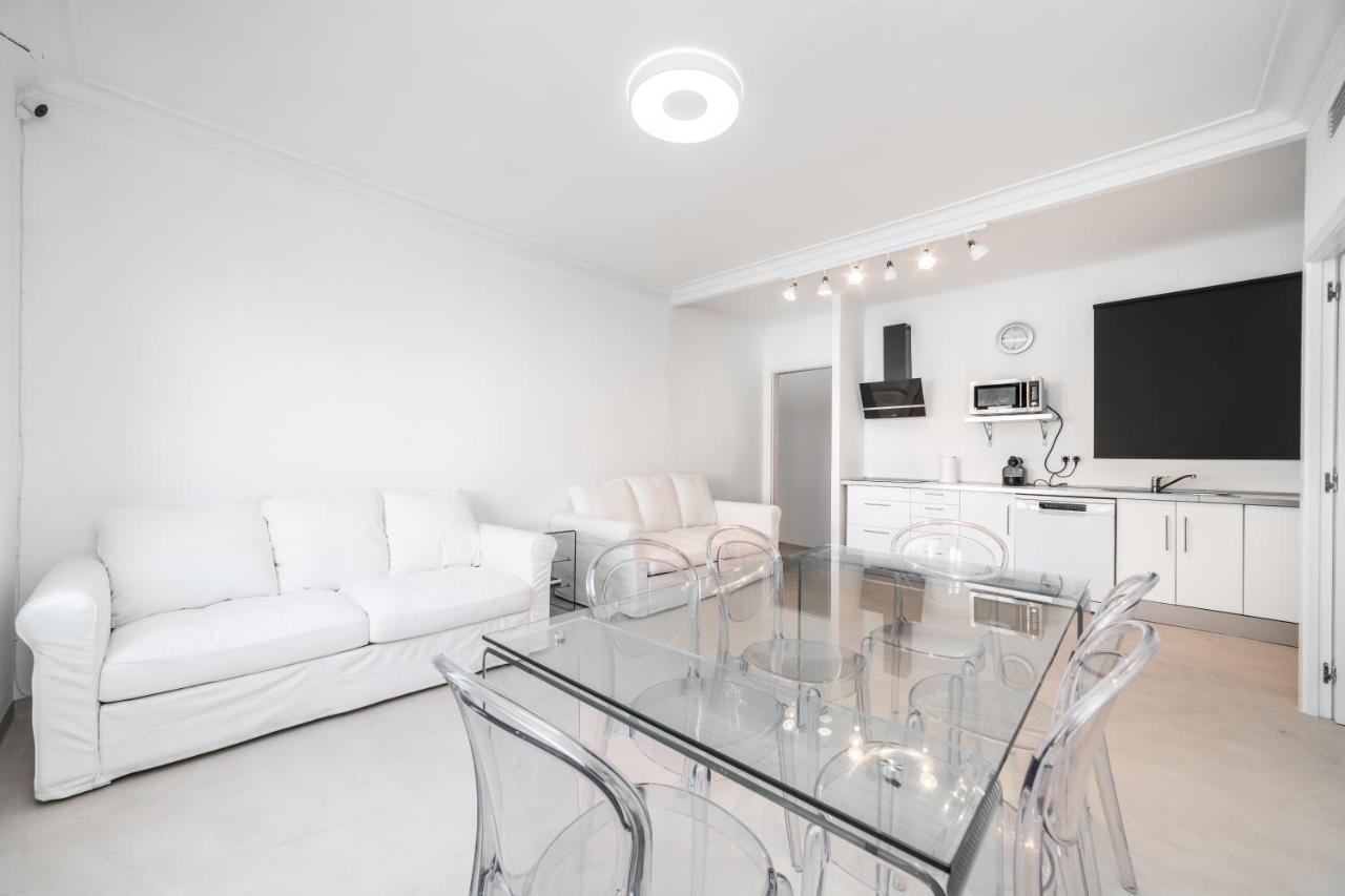 Apartamento Gran Via 732 *