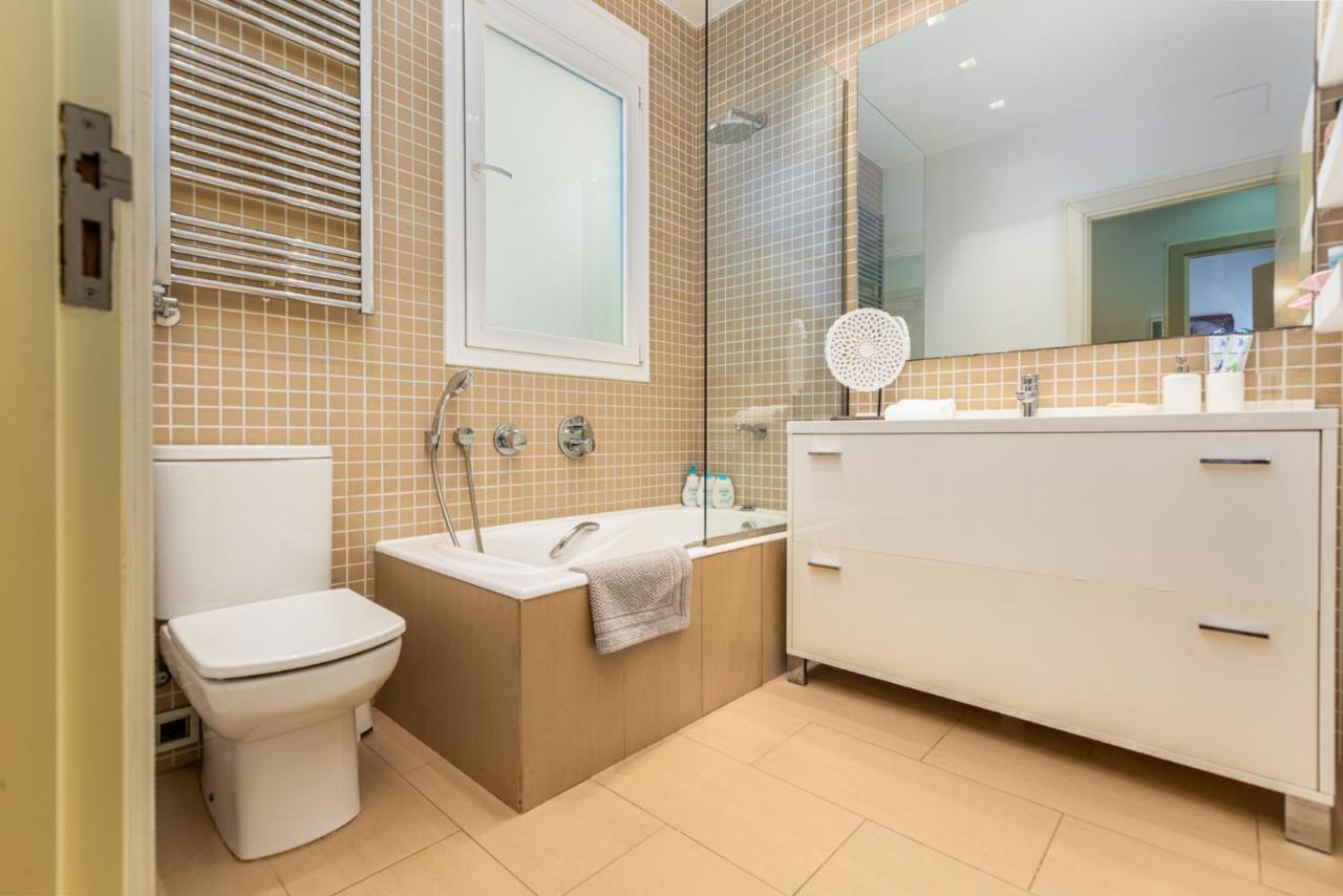 3br - 2bh Luxury 5 Min From Paseo De Gracia Apartamento Barcelona