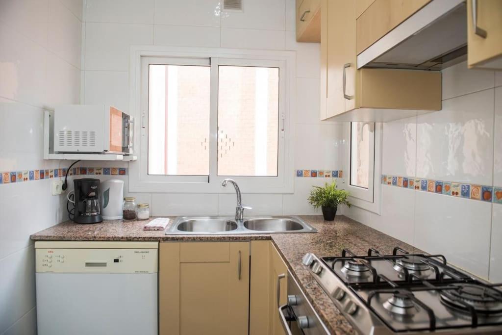 Sunny&quiet Sagrada Familia Apartamento *