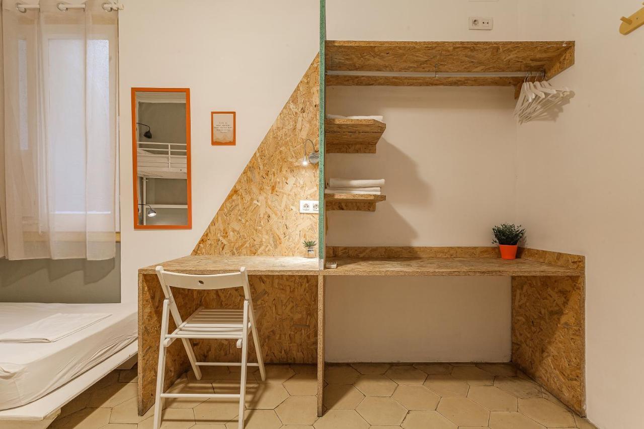 Bird House Hostal *