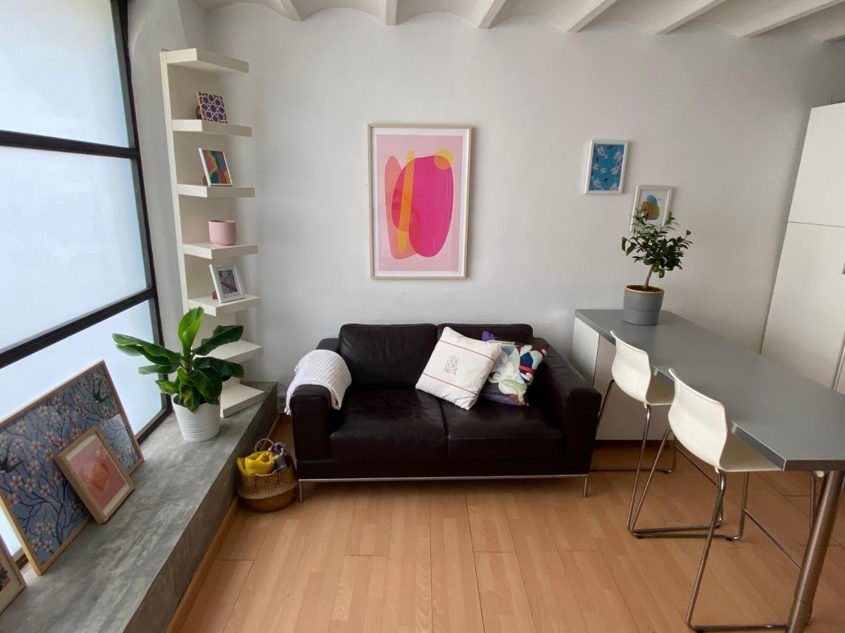 Cozy Art Studio In Poble Sec Apartamento