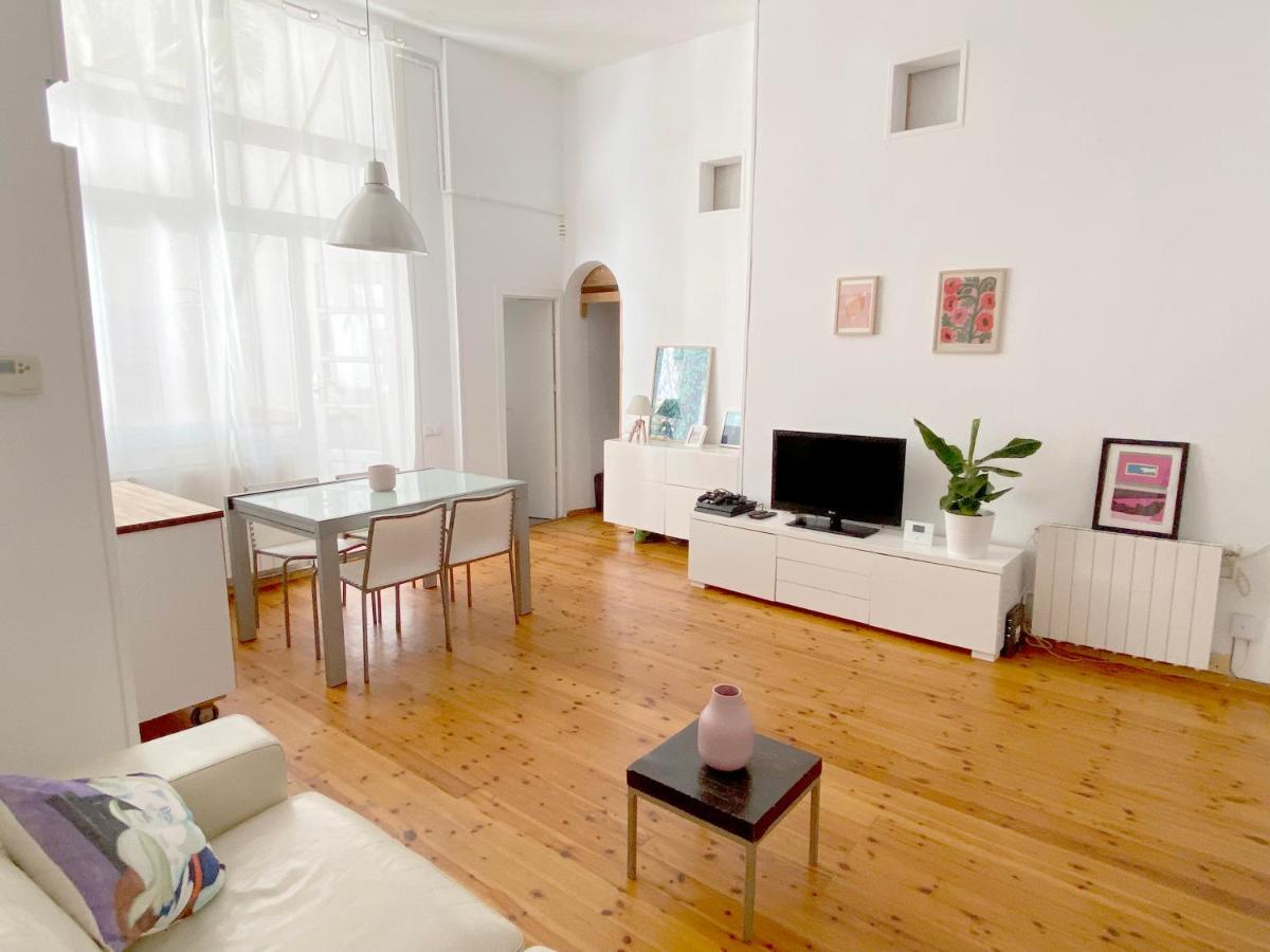 Apartamento Artsy In Poble Sec - Plaza Espanya *