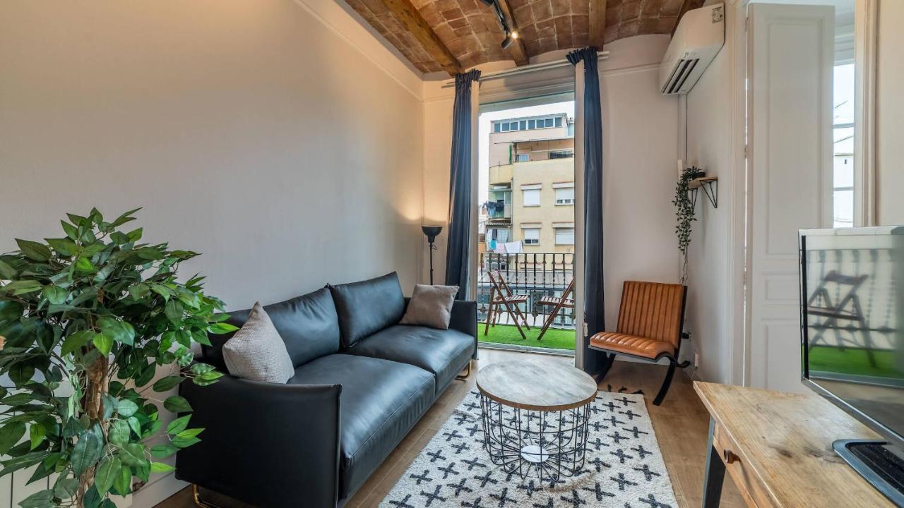 21per3 - Cozy In De Gracia *