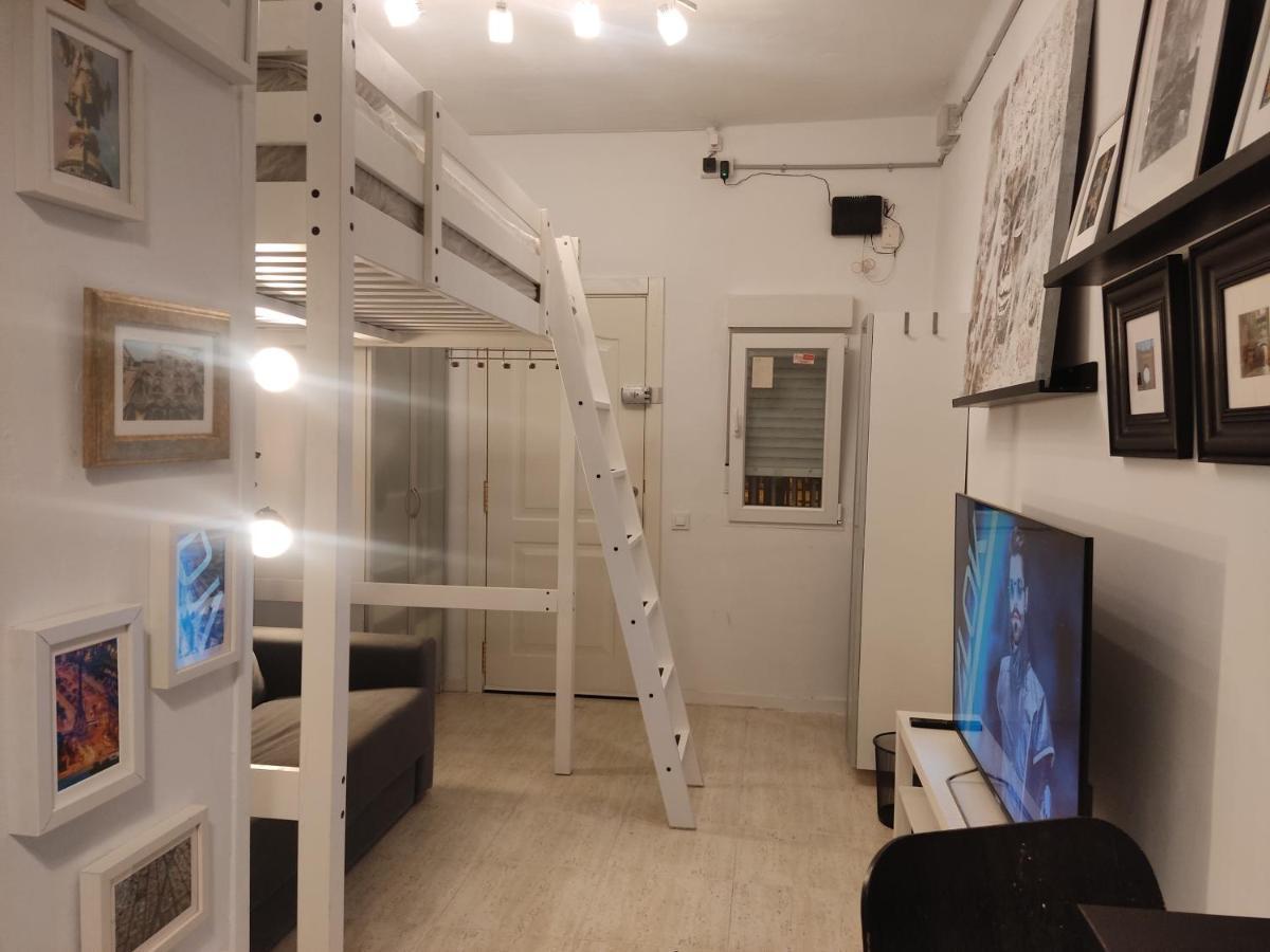 Mini House Loft 25m2 In Villa