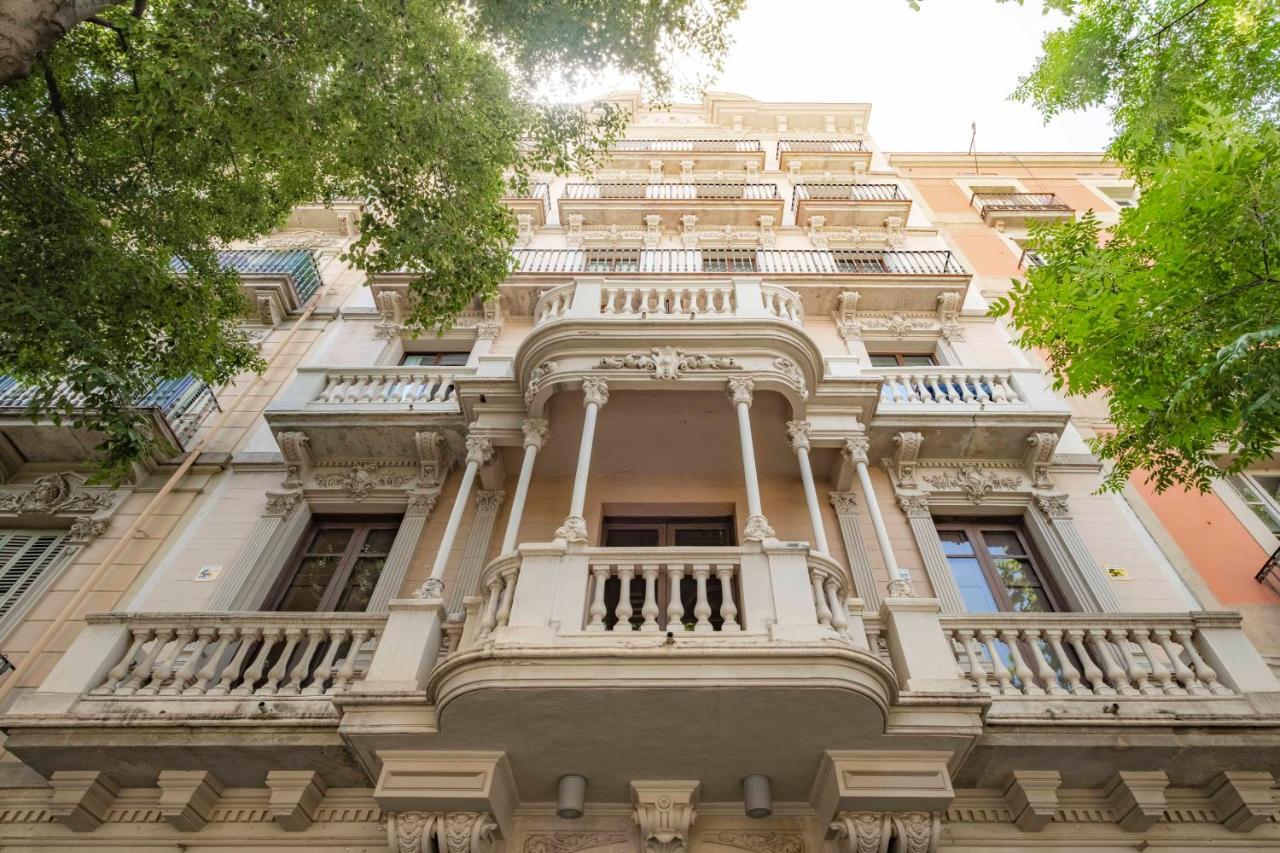 Aspasios Market Balconies * Barcelona