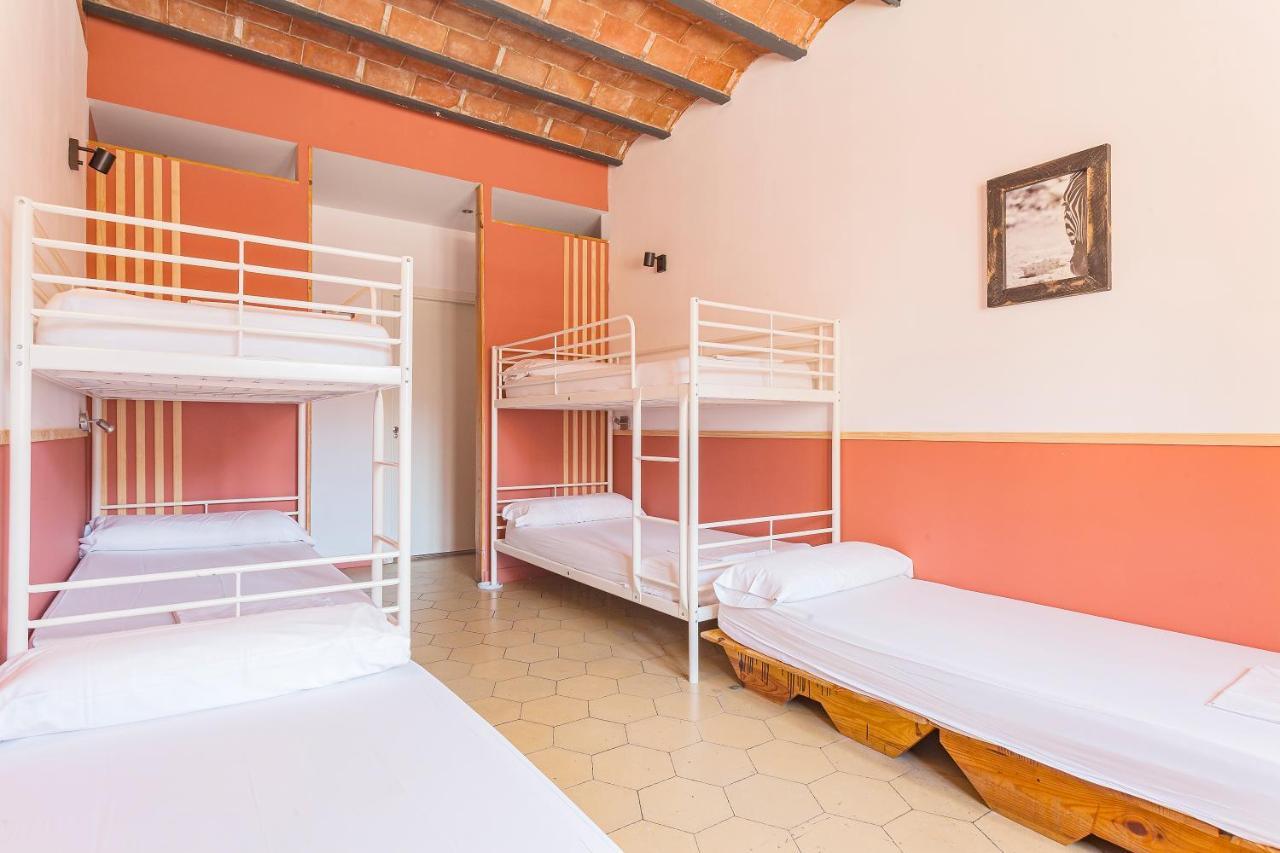 Hostal Bird House Barcelona