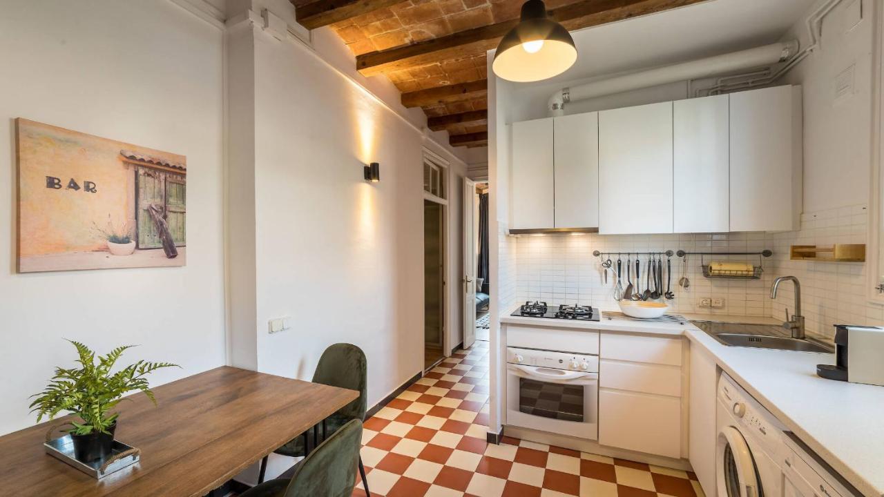 21per3 - Cozy In De Gracia