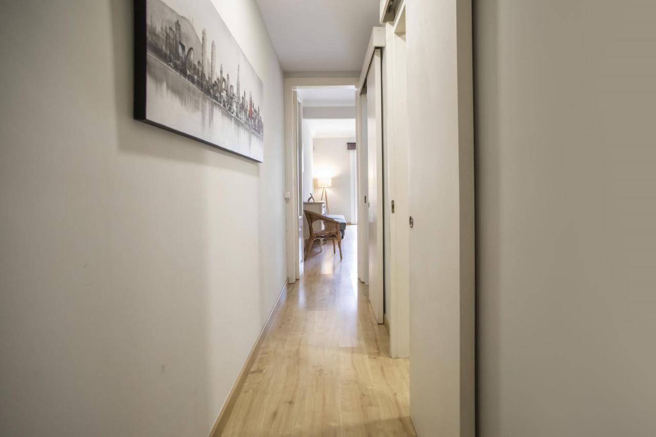 23par1007 Comfortable In Paralel * Barcelona