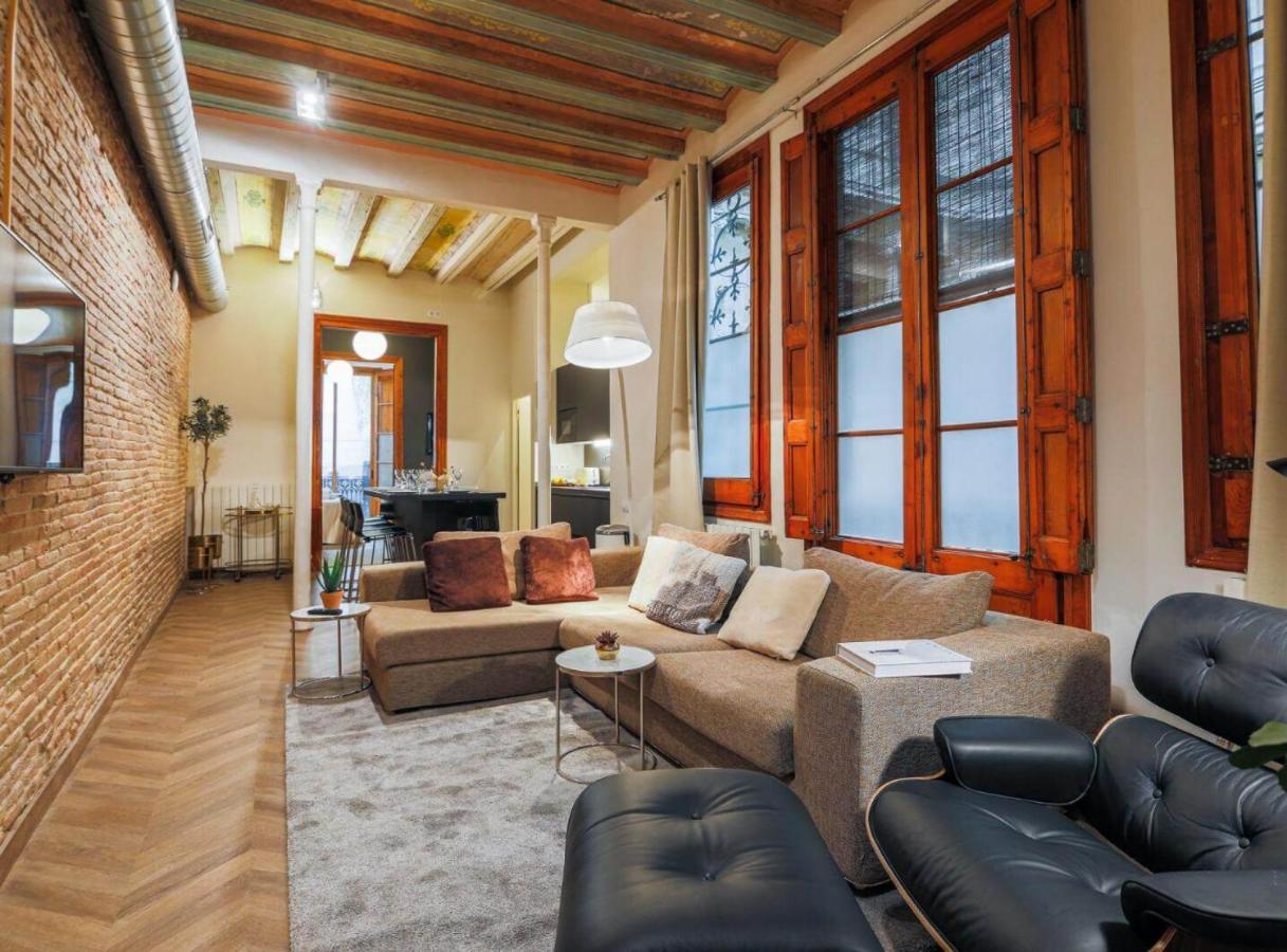 Apartamento Avinyó- New Listing -spacious Loft In The Gothic Quarter! *
