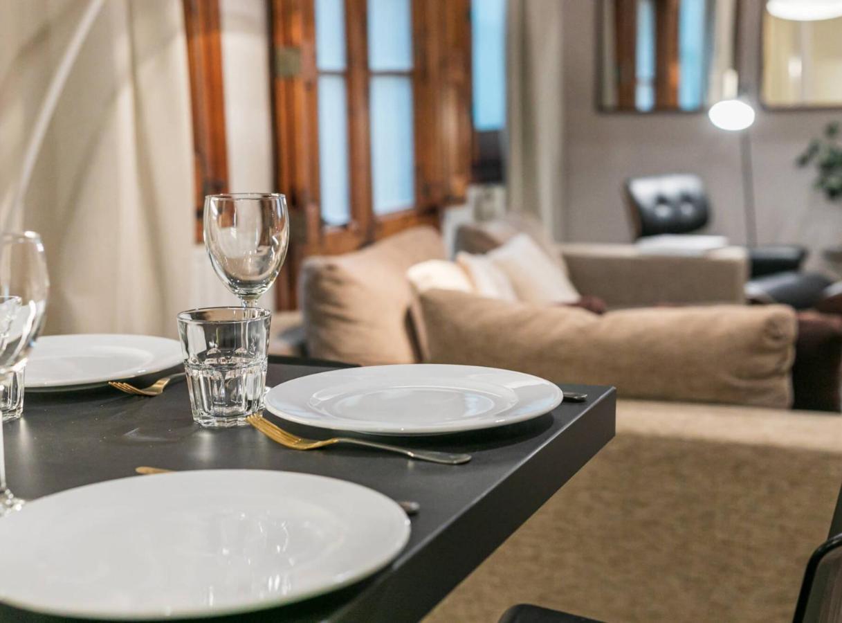 Apartamento Avinyó- New Listing -spacious Loft In The Gothic Quarter! *