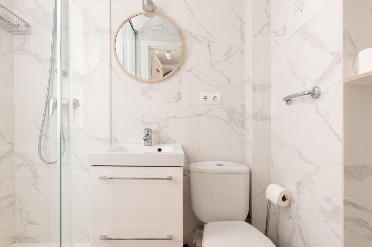 Aparteasy - Family 4-bedroom * Barcelona
