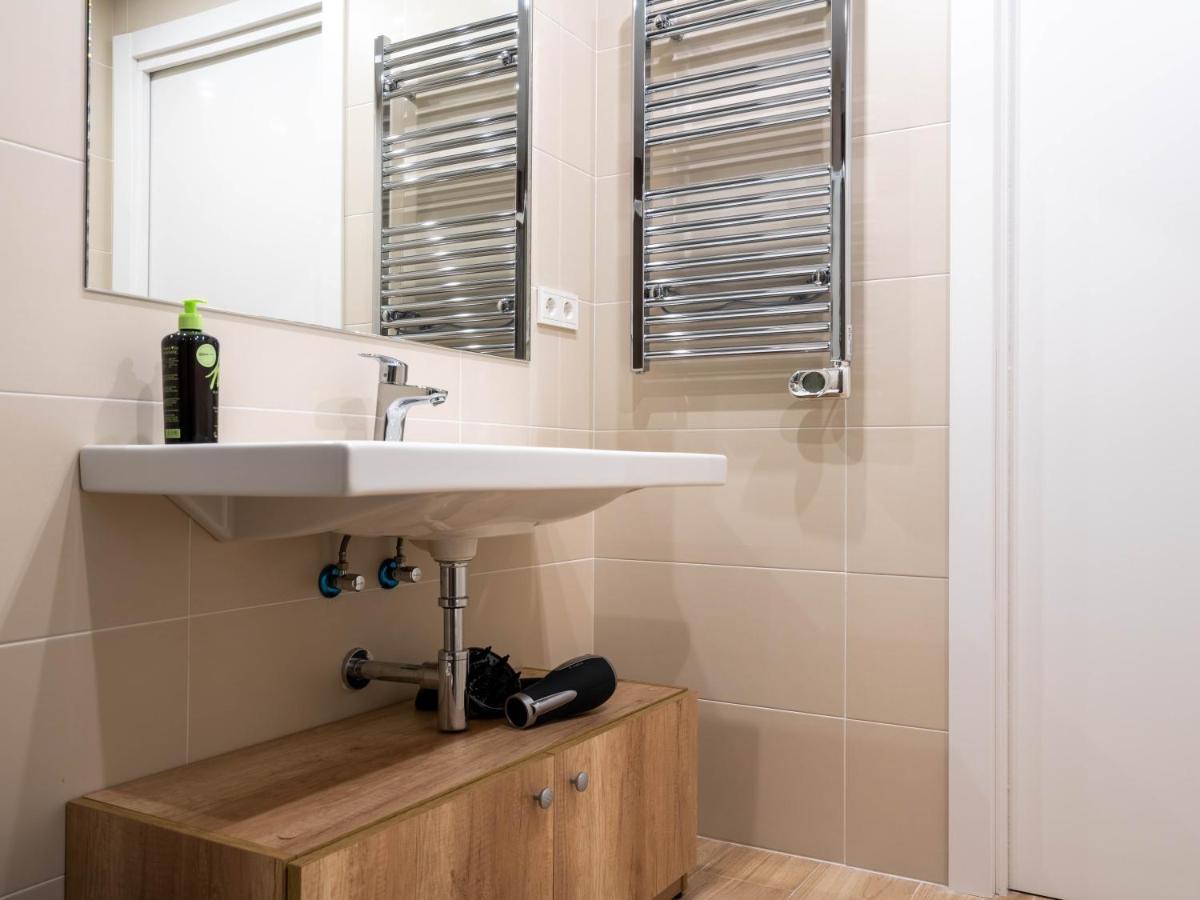 Limehome Carrer De Besalú 90 Barcelona