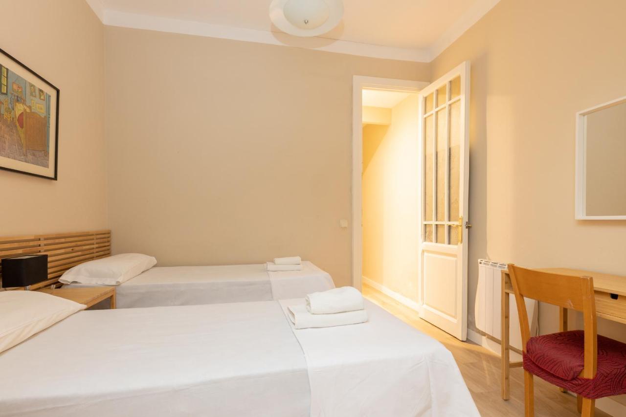 Aparteasy - Family 4-bedroom Apartamento *