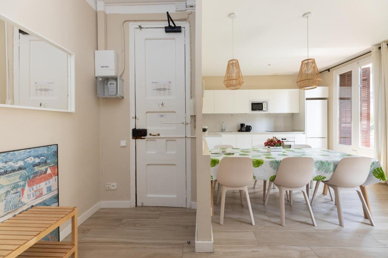 Aparteasy - Family 4-bedroom Apartamento Barcelona