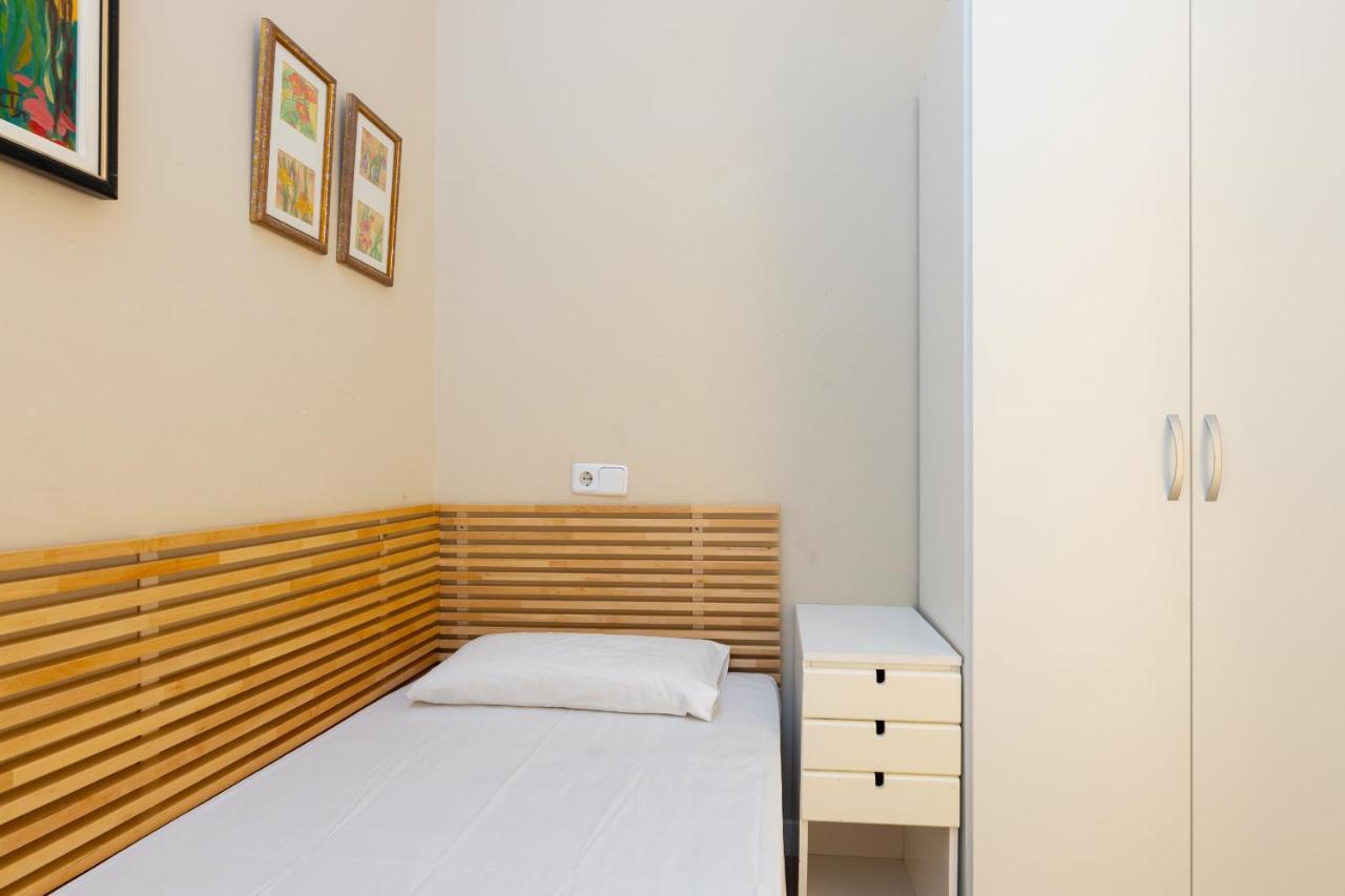 Apartamento Aparteasy - Family 4-bedroom
