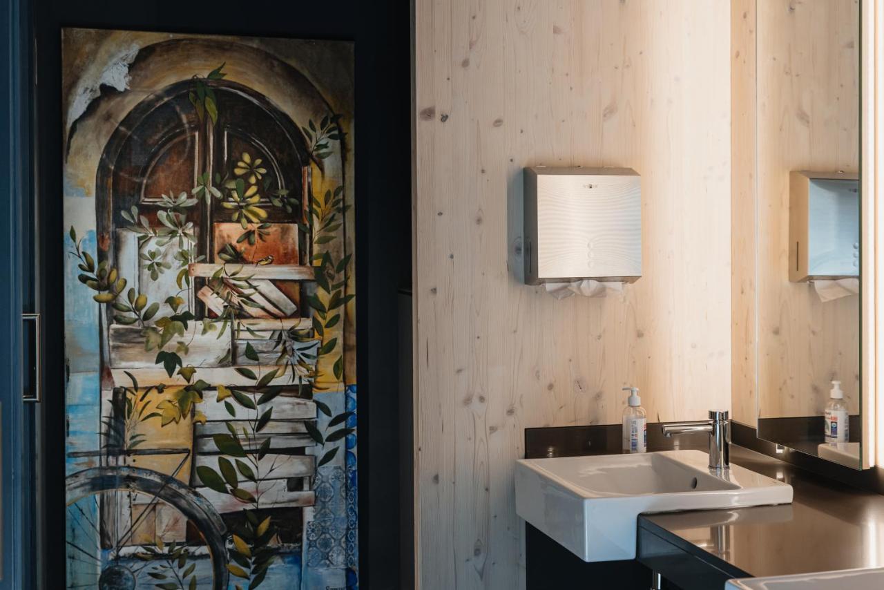 Hotel Travessera Barcelona