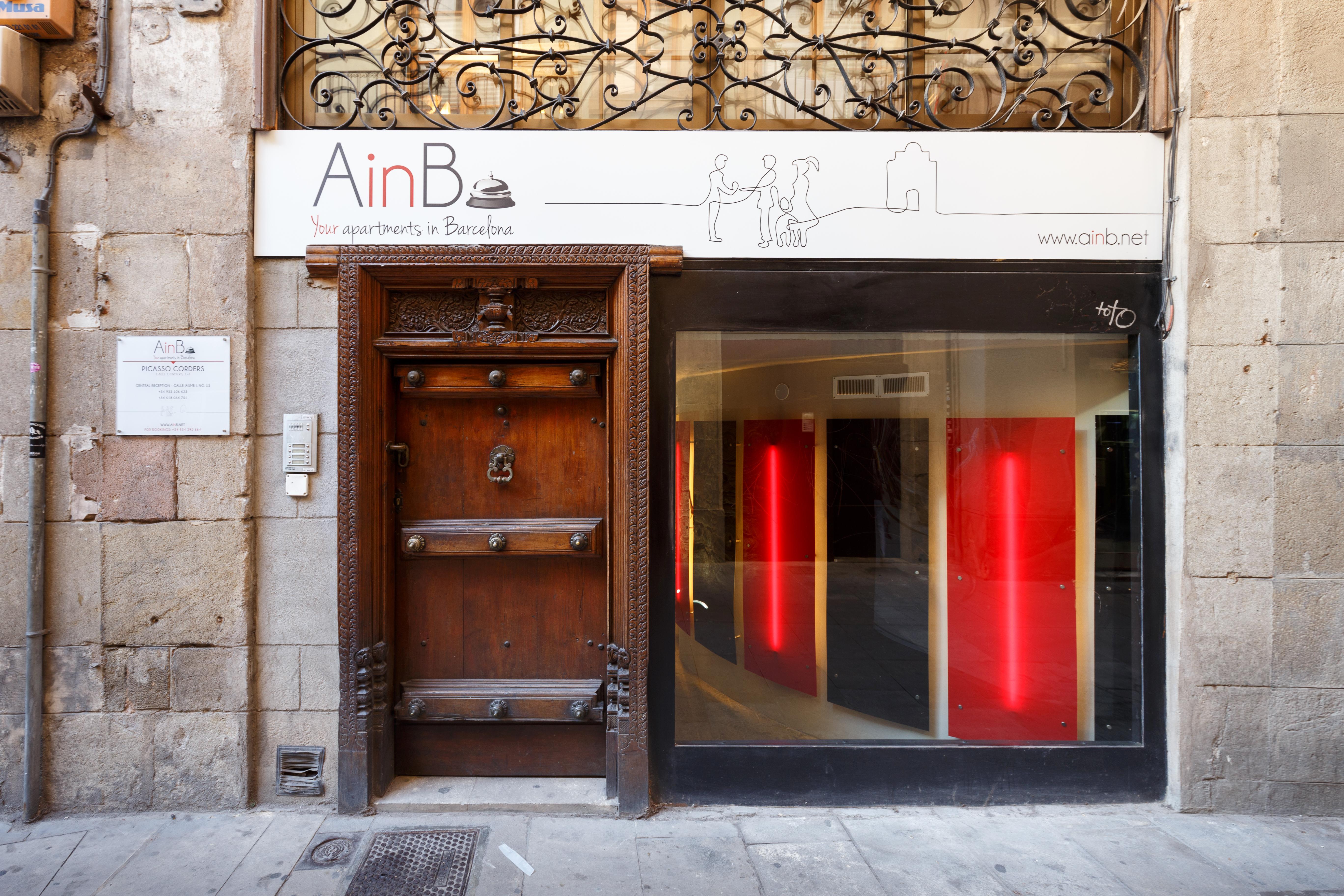 Ainb Picasso-corders Apartamento *