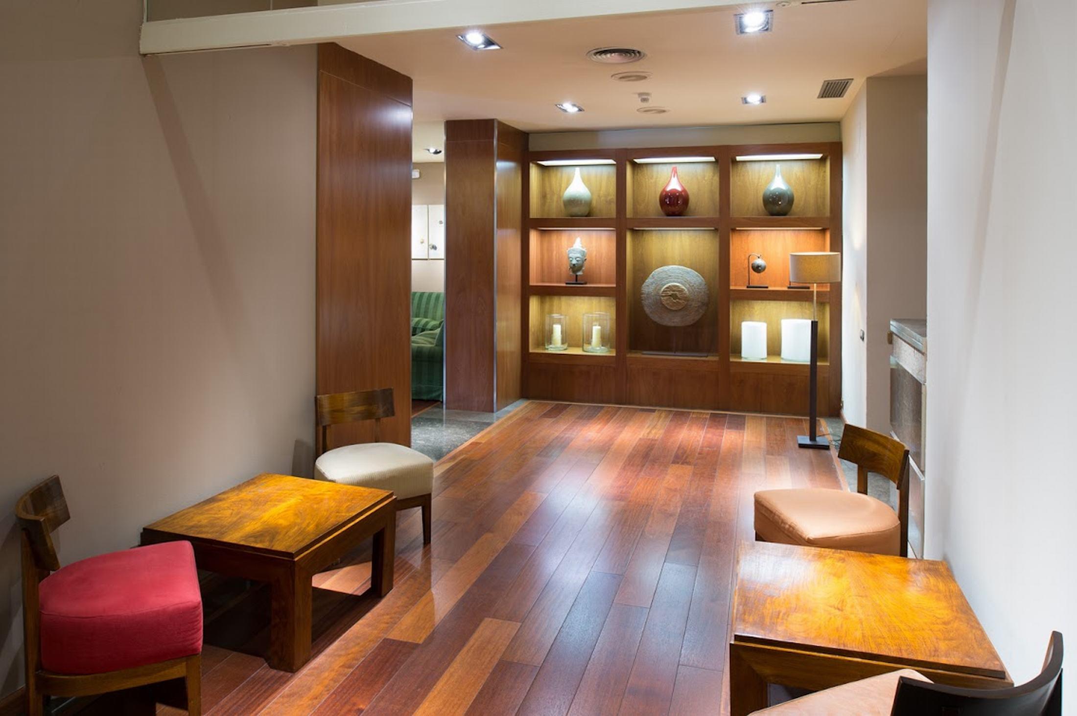 Hotel Catalonia Plaza Cataluña 4*