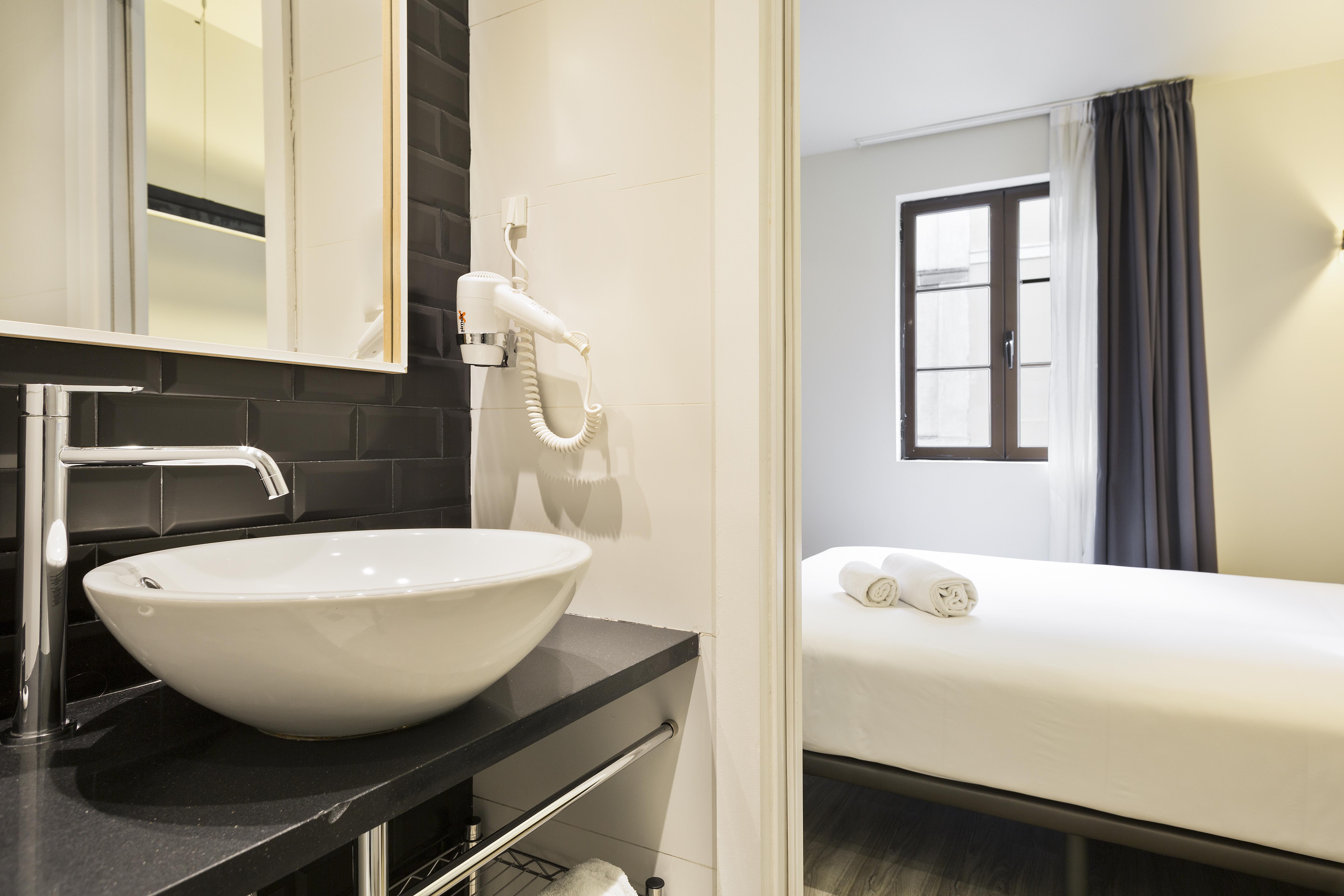 Acta Bcn 40 Hotel Barcelona