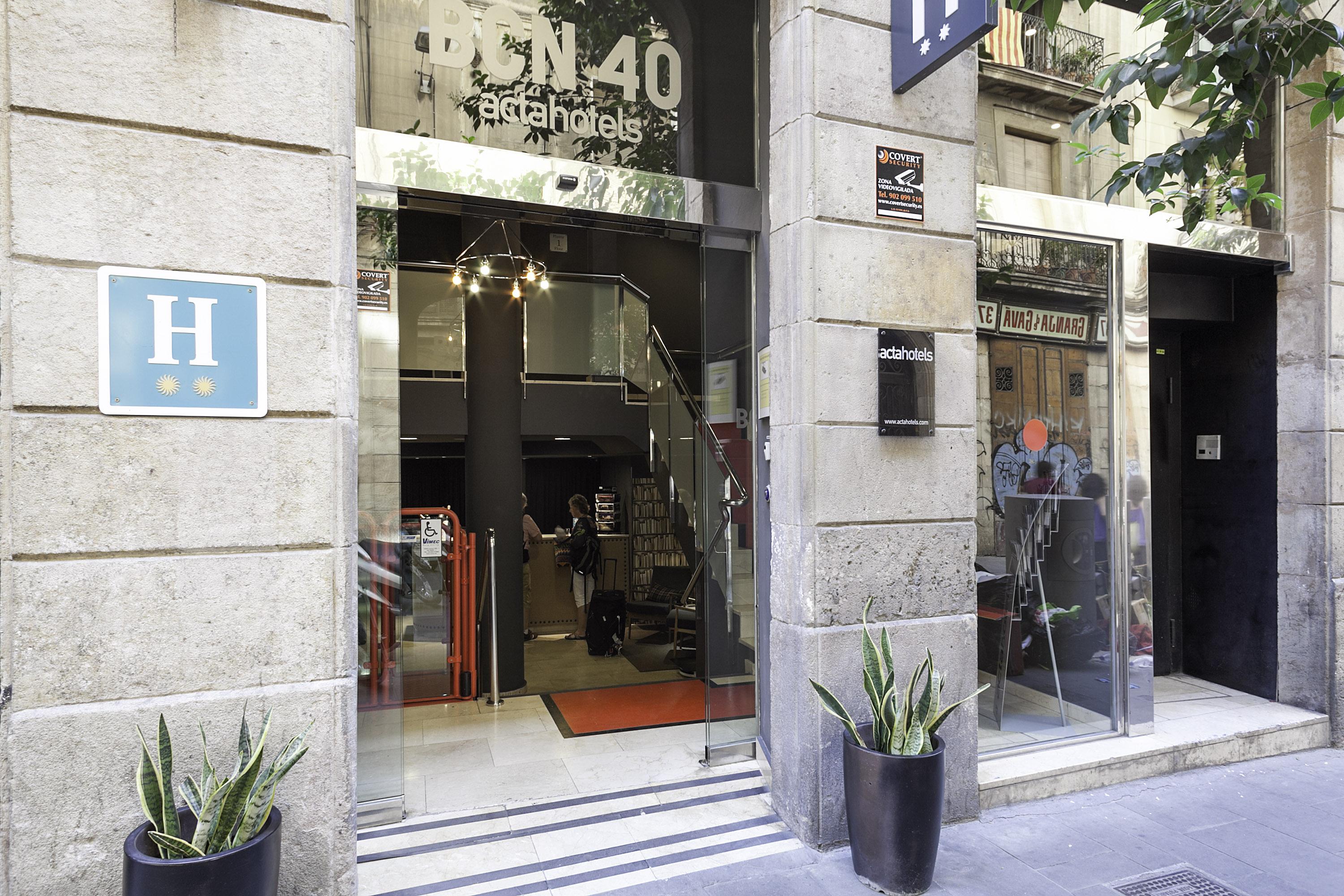 Acta Bcn 40 Hotel 2*