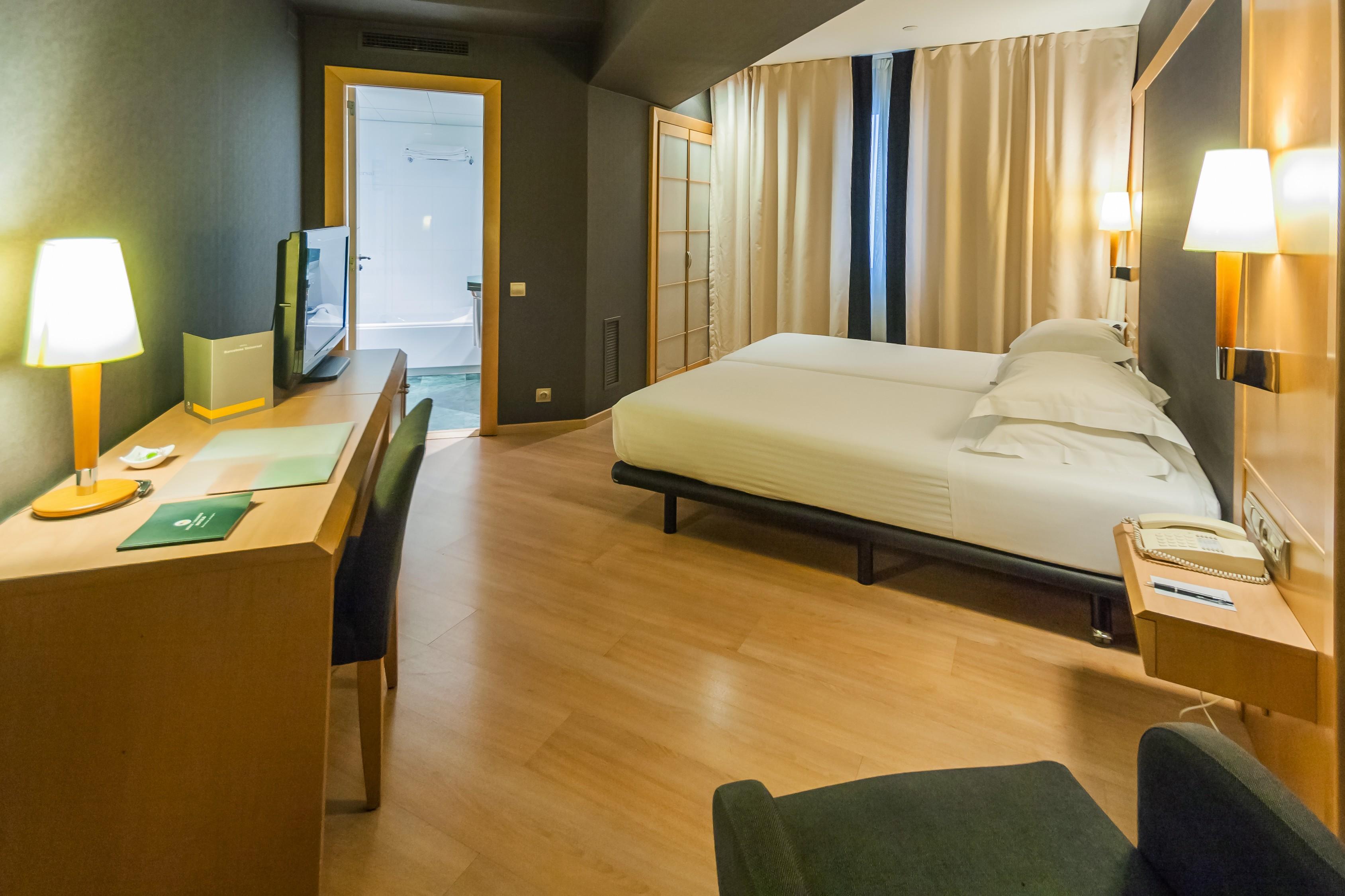 Universal Hotel 4*