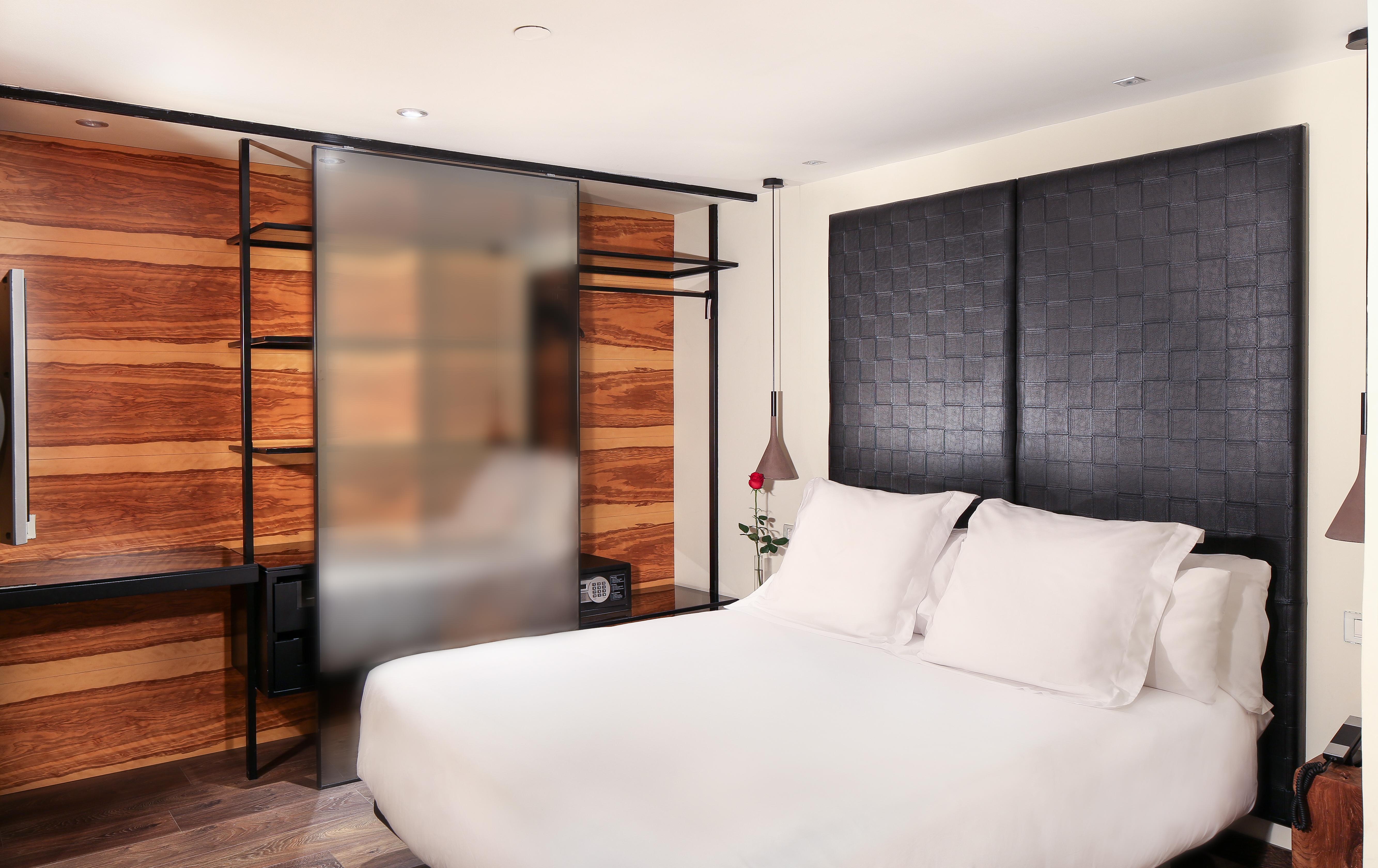 Hotel Gran Derby Suites, A Small Luxury Of The World 4*