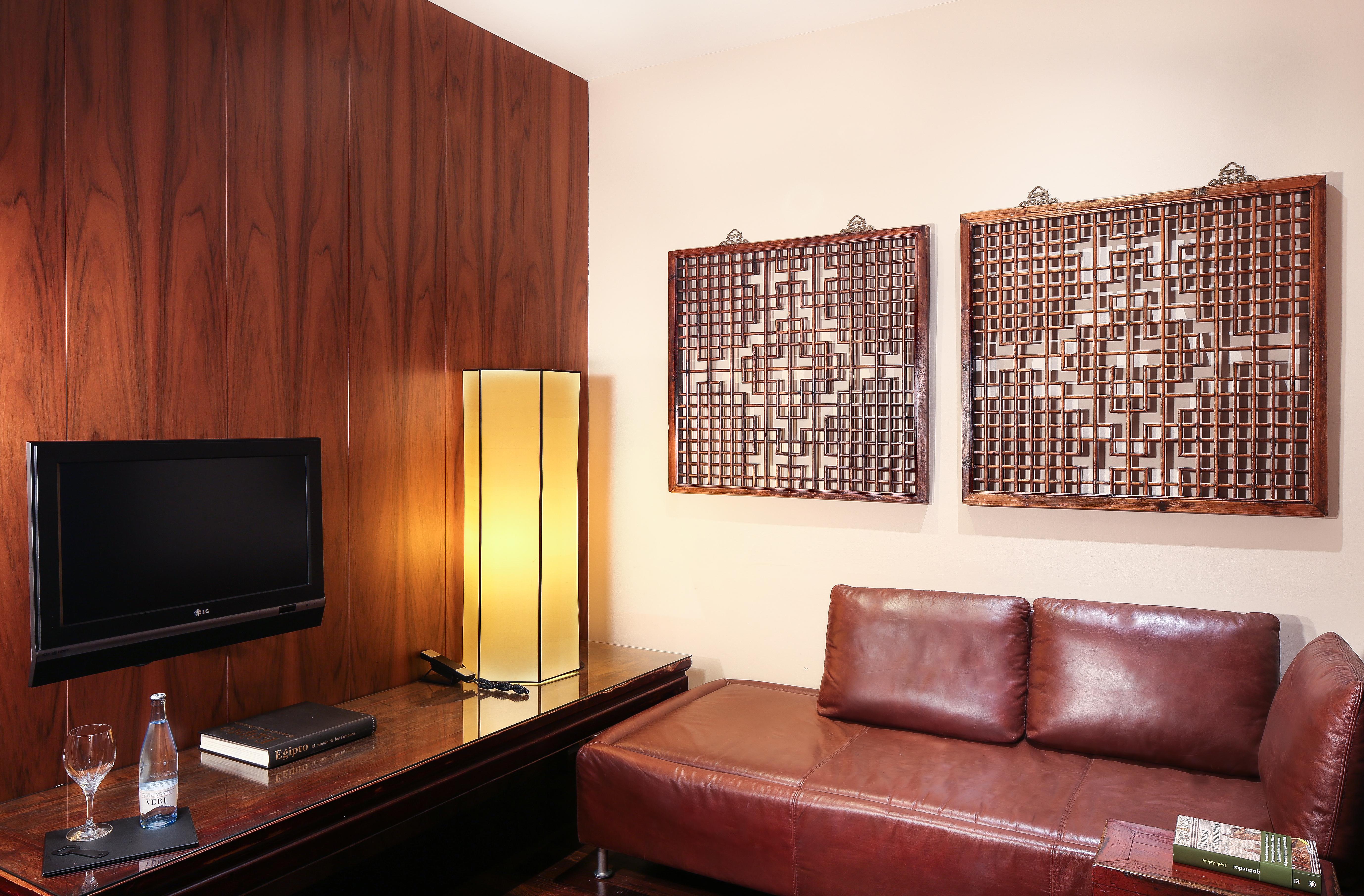 Hotel Gran Derby Suites, A Small Luxury Of The World Barcelona