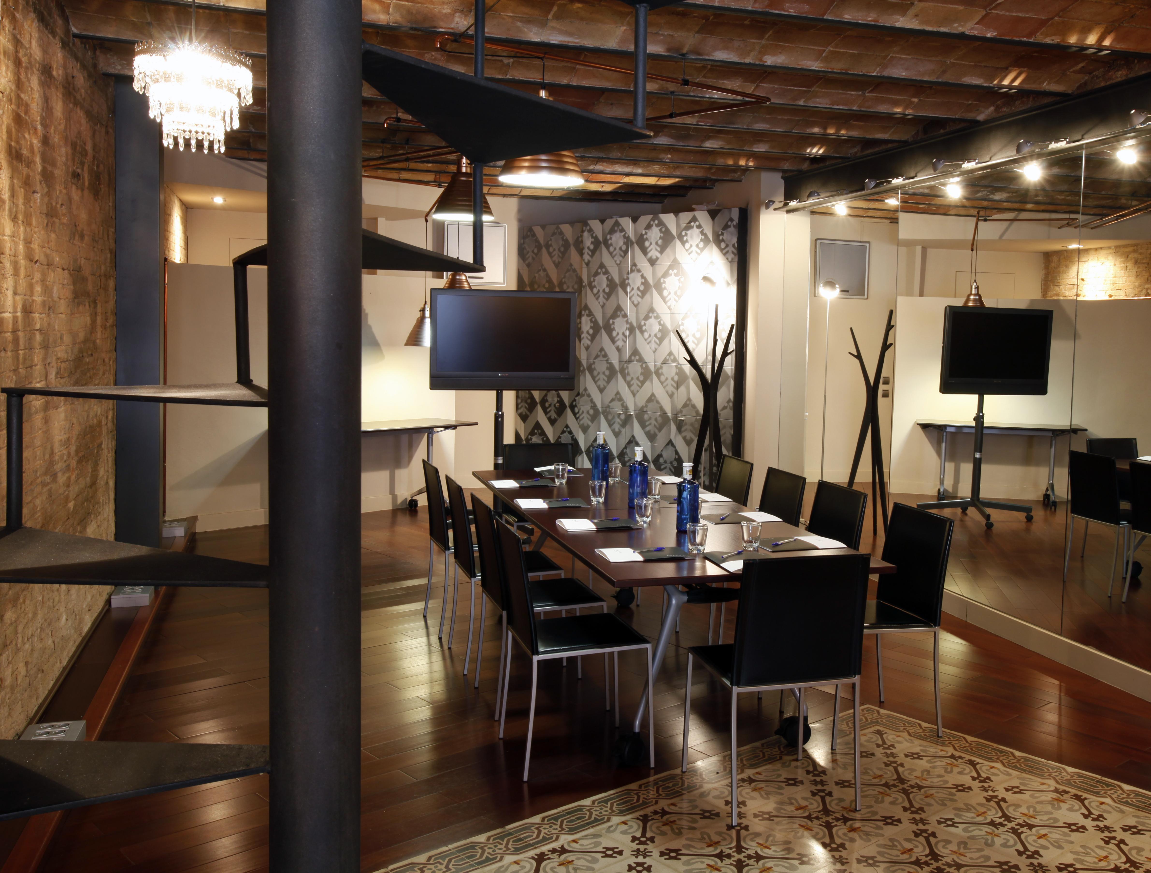 Hotel Emilia 4*