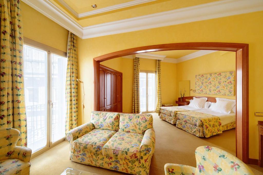 Hotel Lamaro 5*