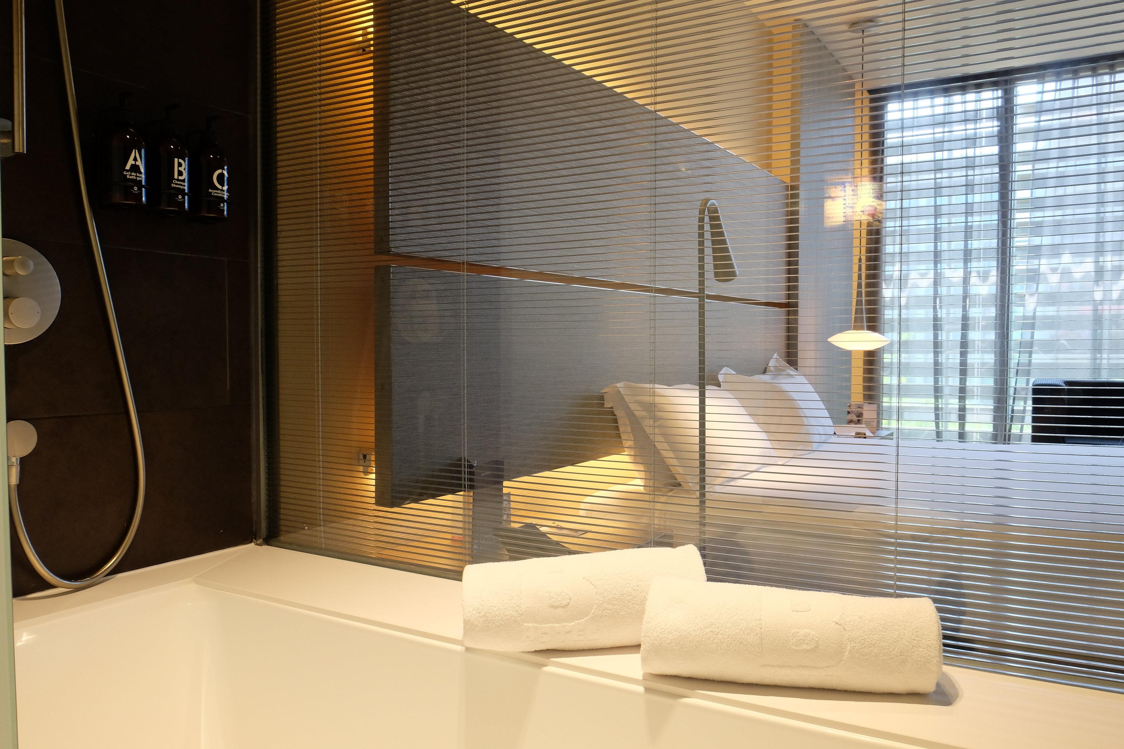 Hotel B