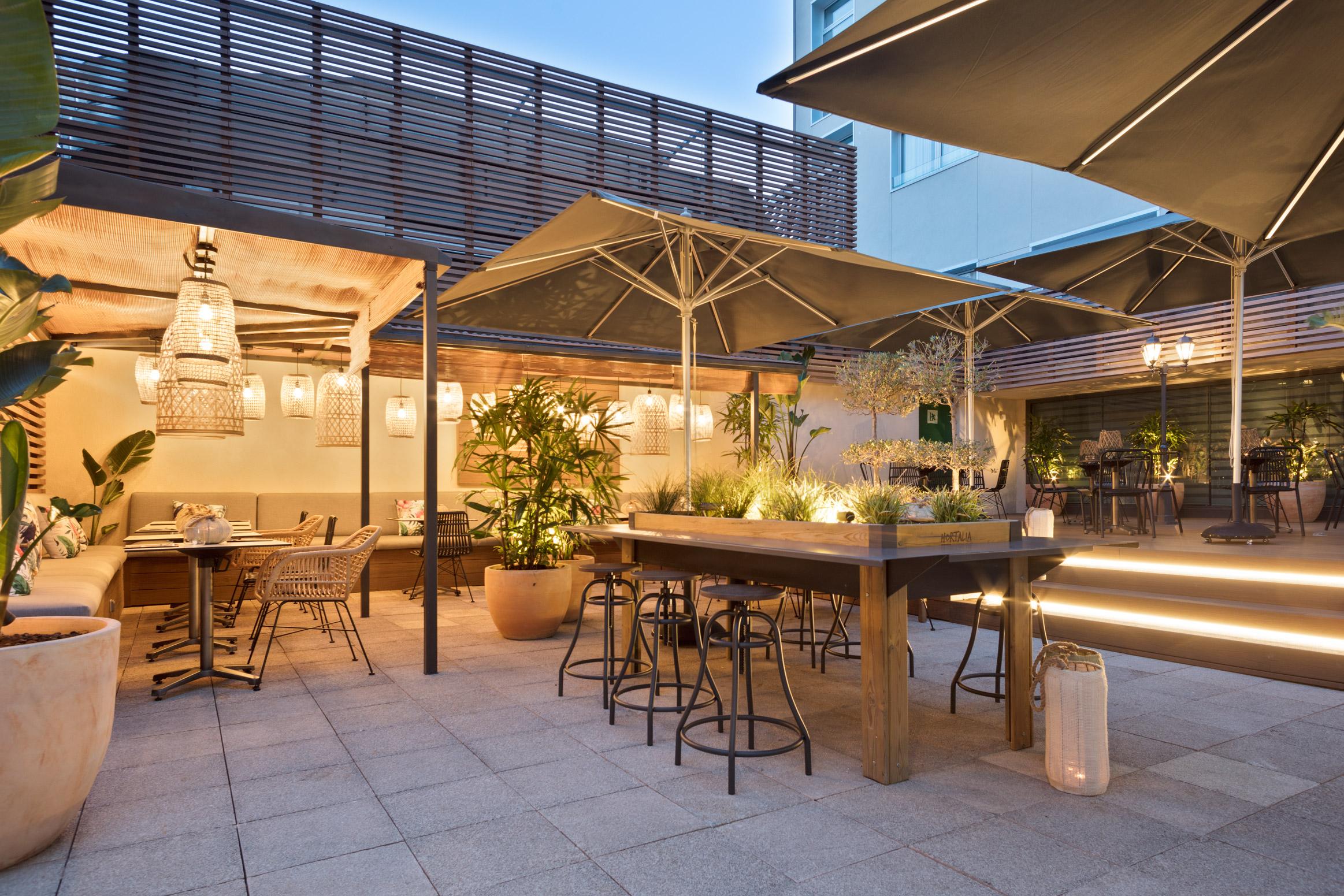 Hotel Apolo, Affiliated By Meliá 4*