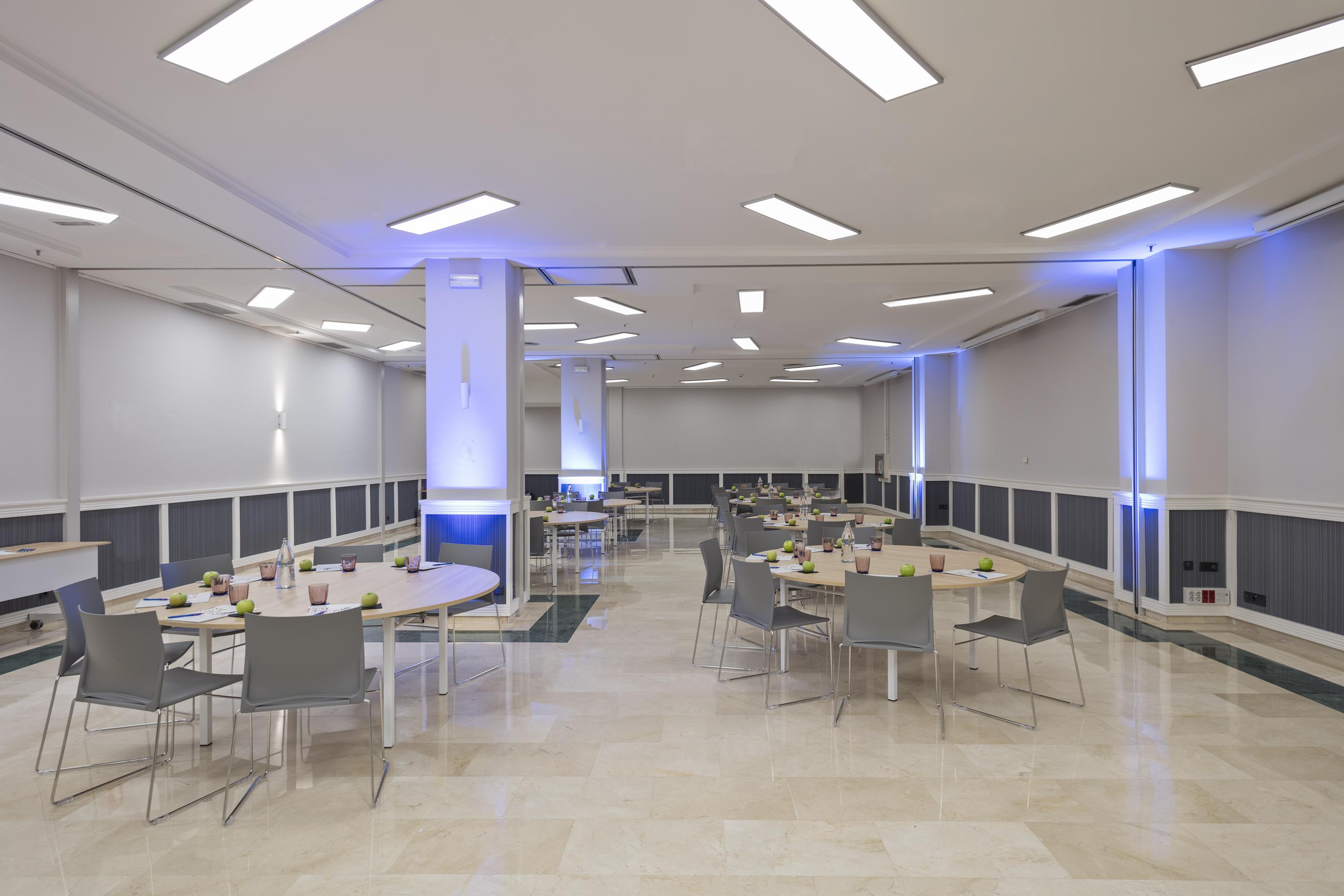 Apolo, Affiliated By Meliá Hotel