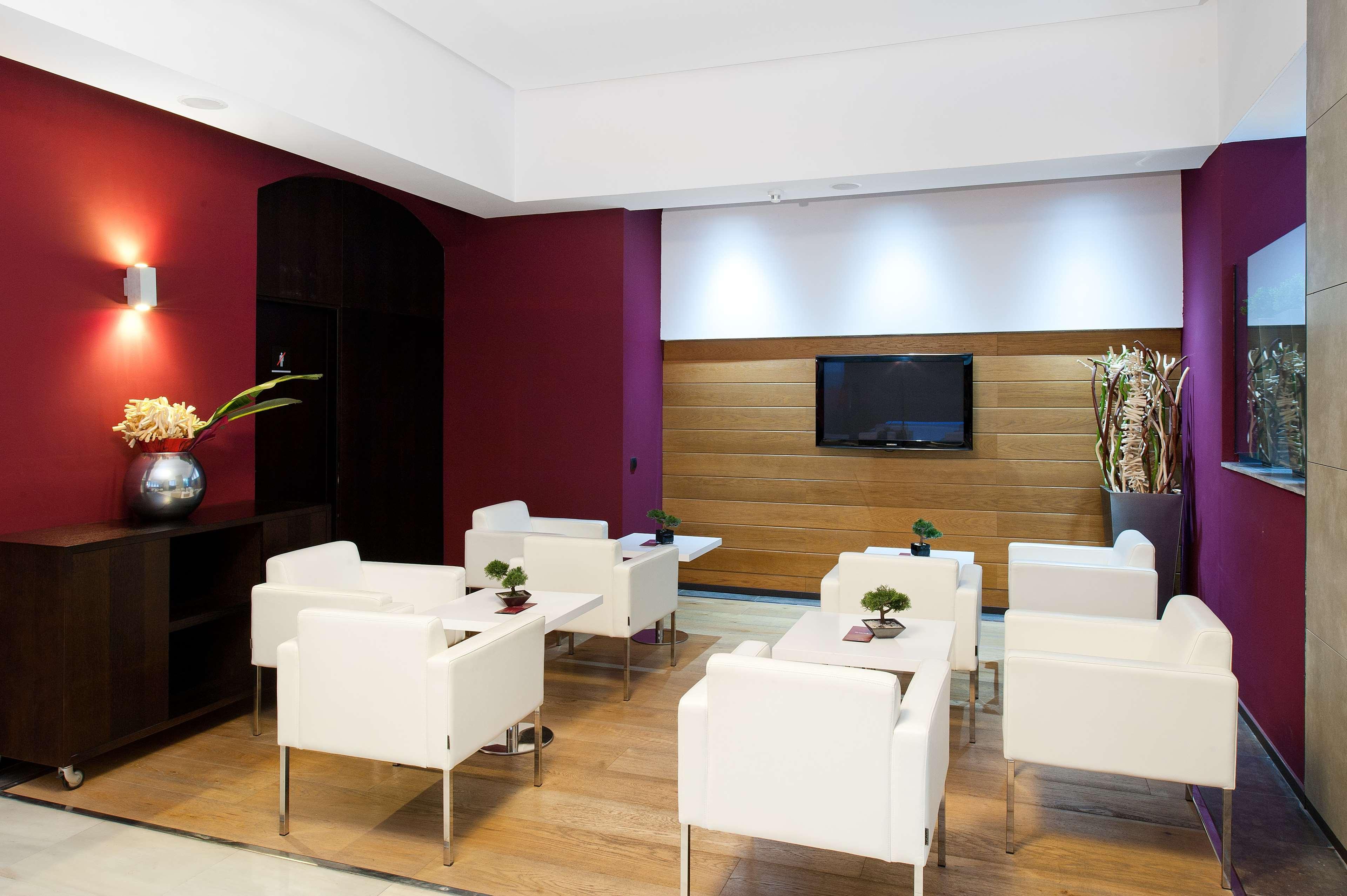 Hotel Catalonia Port 4*