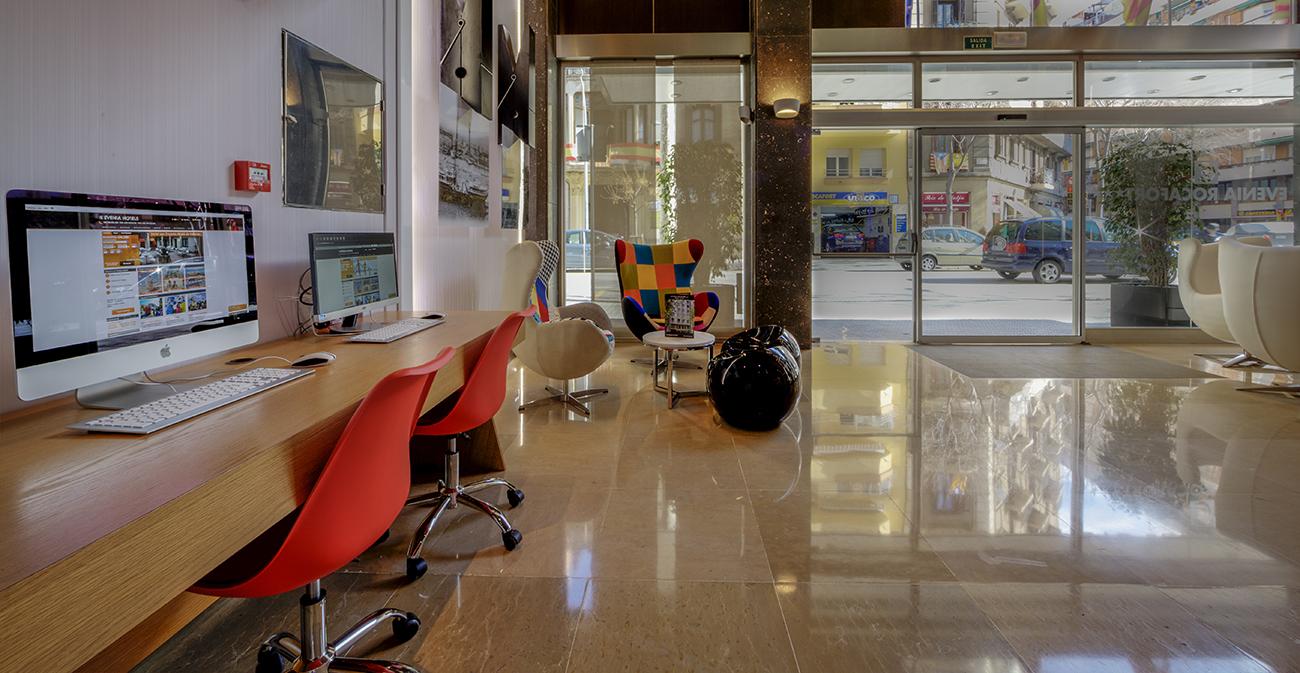 Hotel Evenia Rocafort Barcelona
