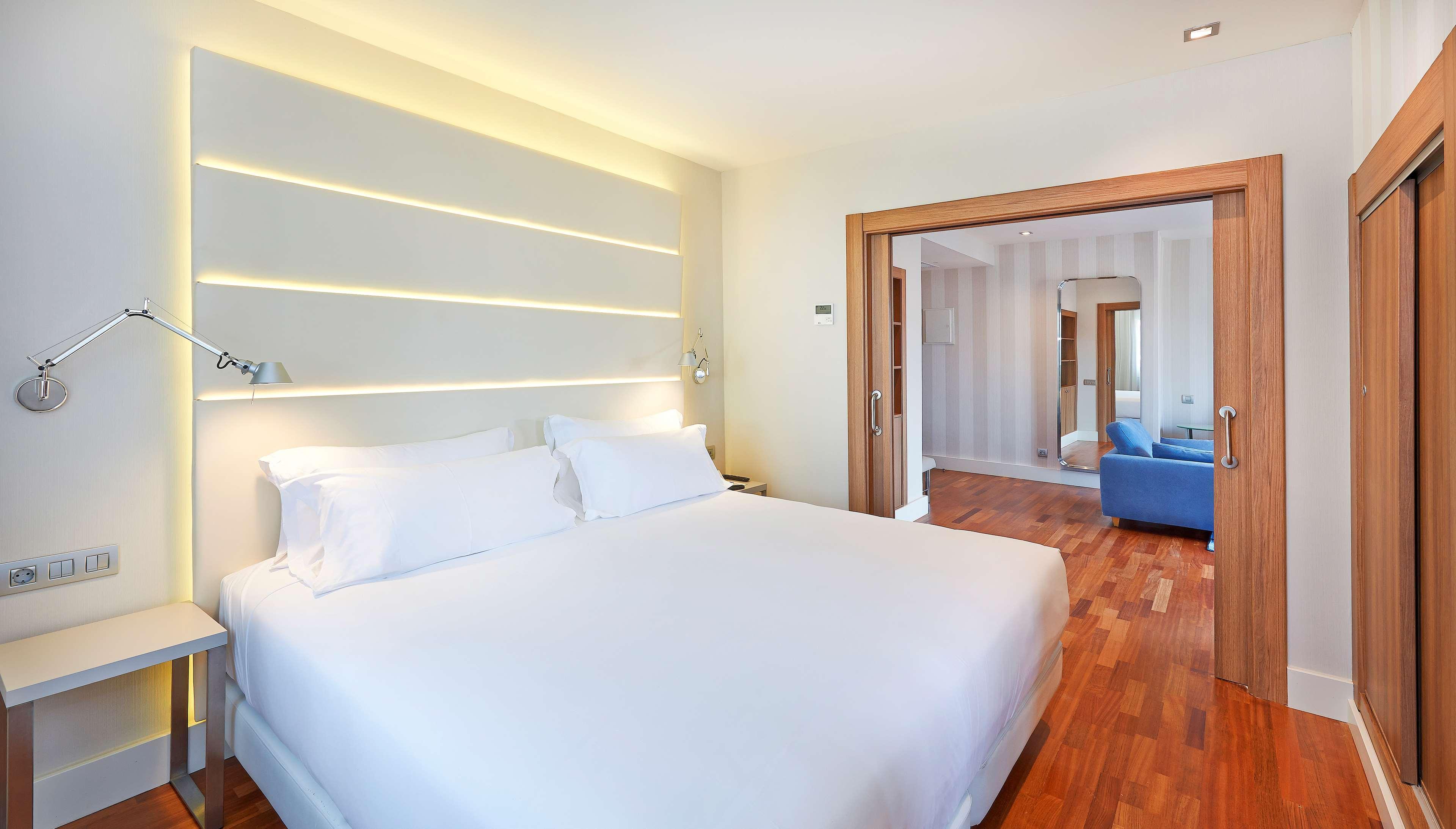 Hotel Nh Les Corts Barcelona